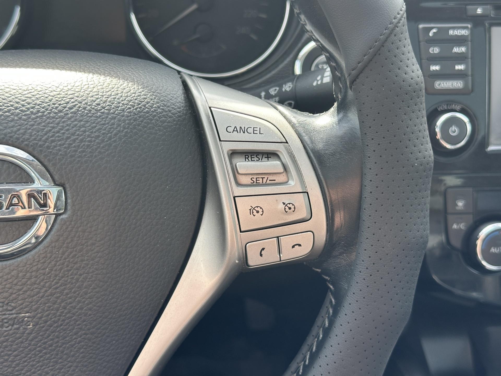 NISSAN Qashqai 2015