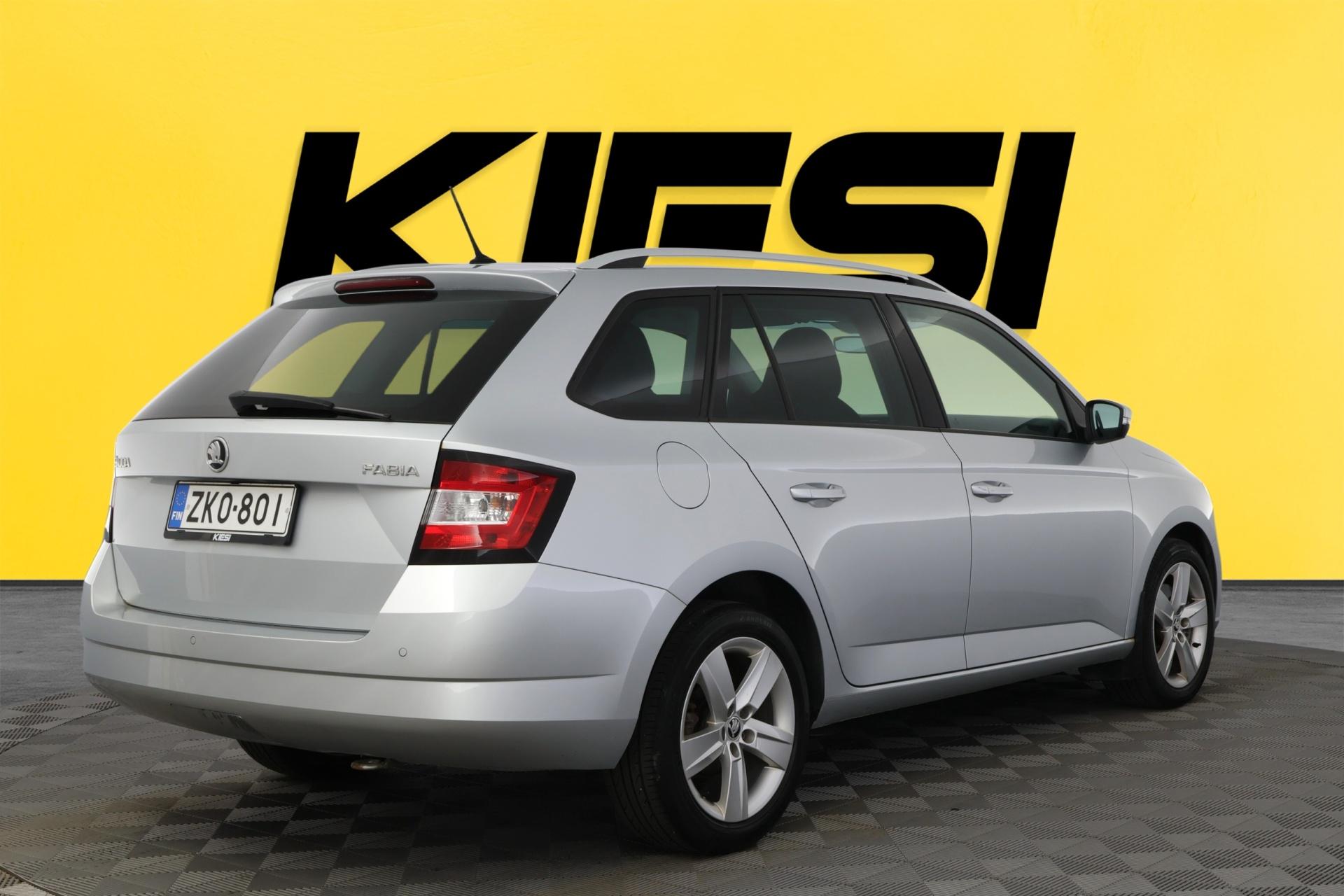 SKODA Fabia 2015