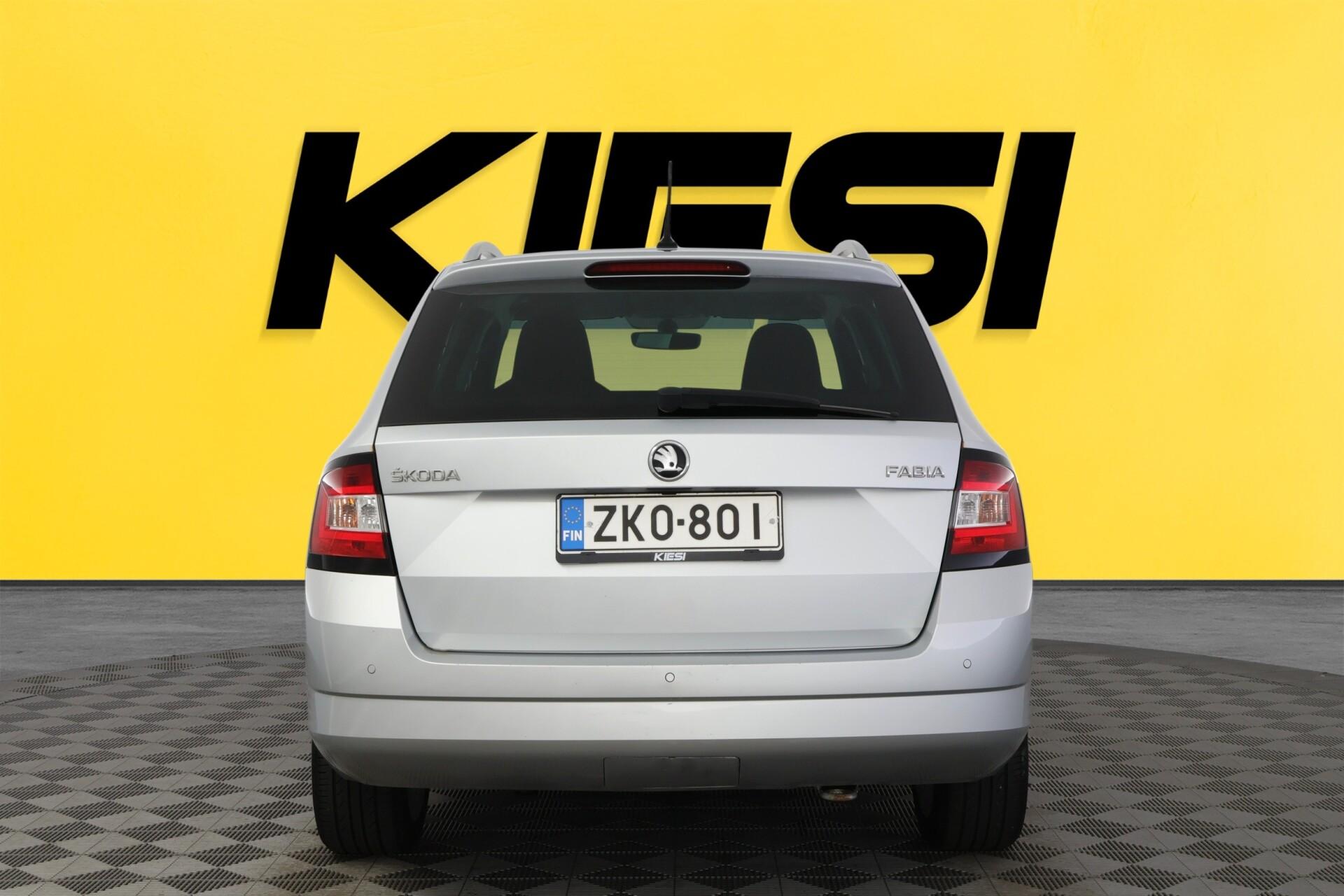SKODA Fabia 2015