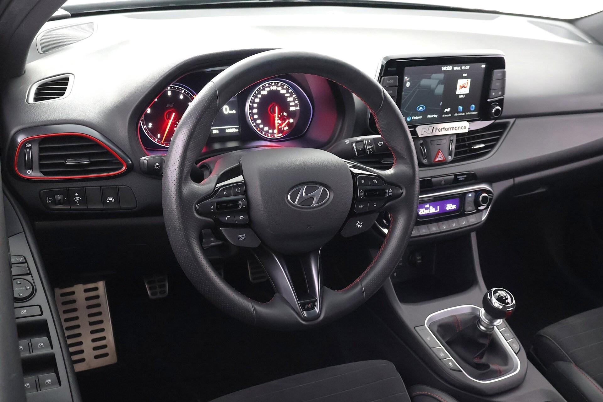 HYUNDAI i30 2019