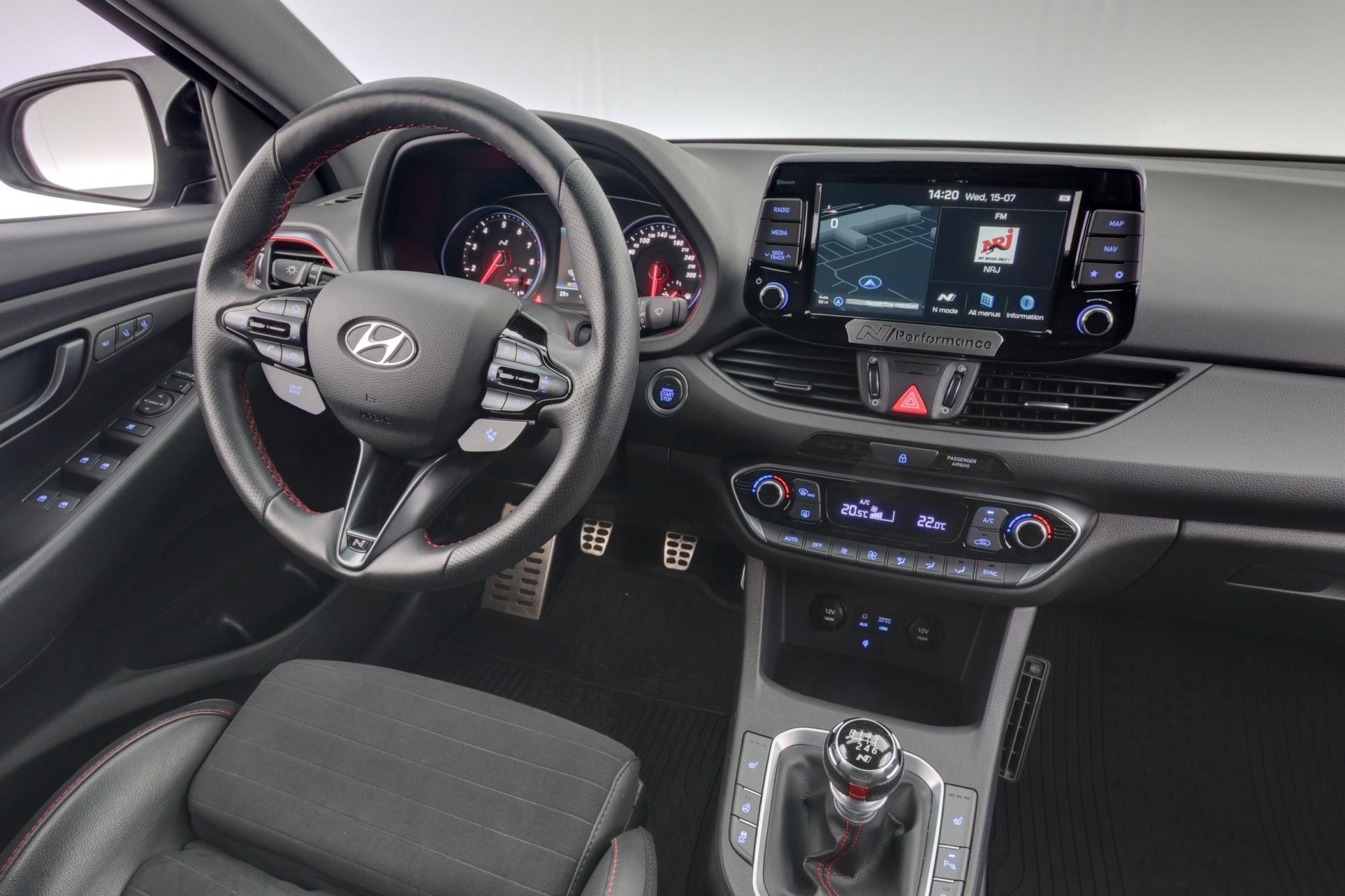 HYUNDAI i30 2019