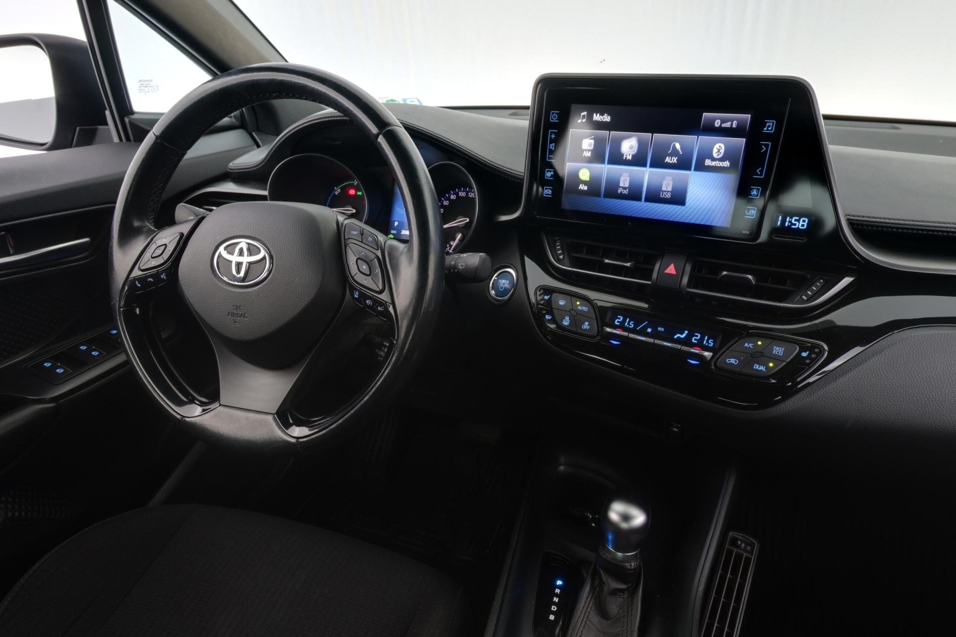 TOYOTA C-HR 2018