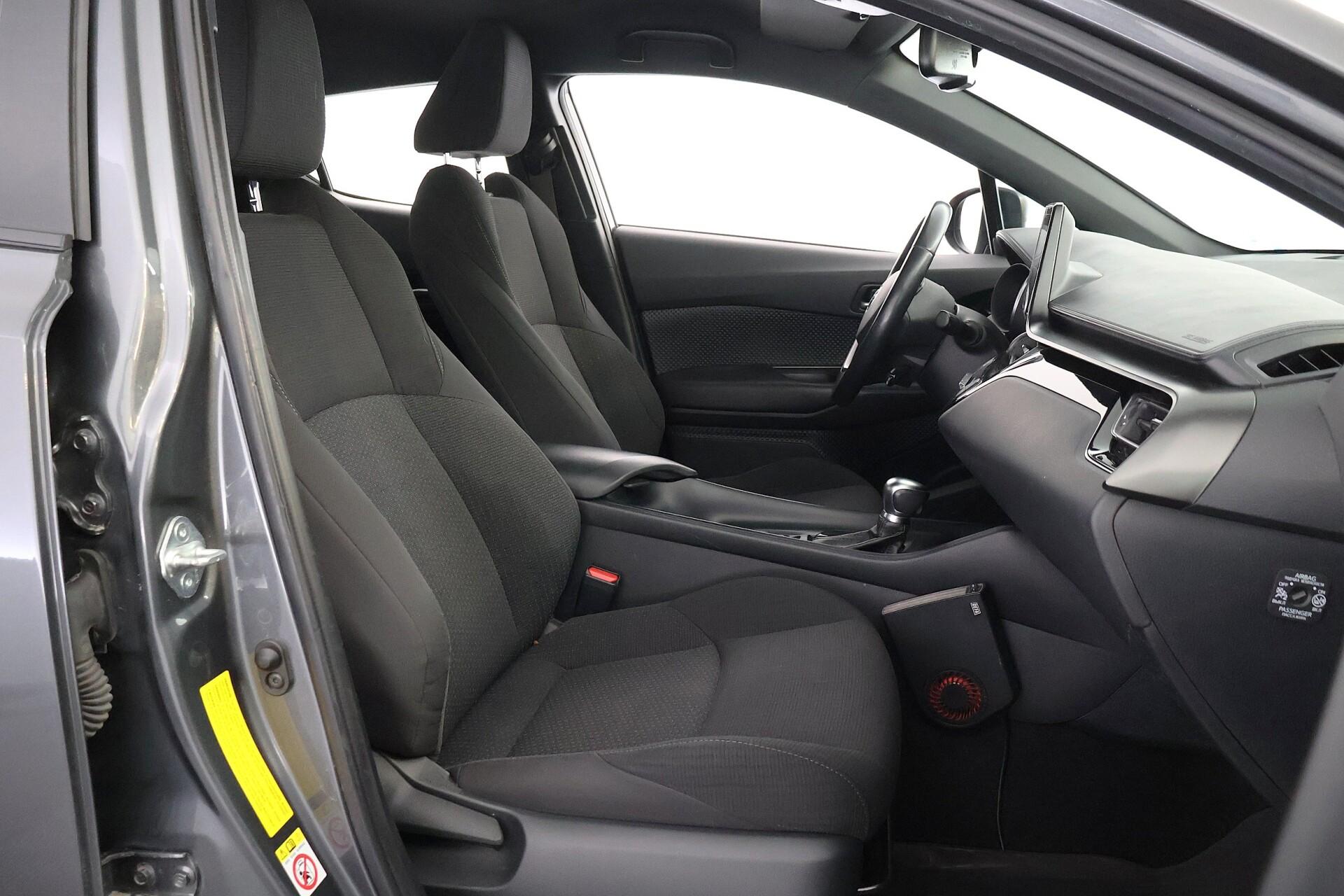 TOYOTA C-HR 2018