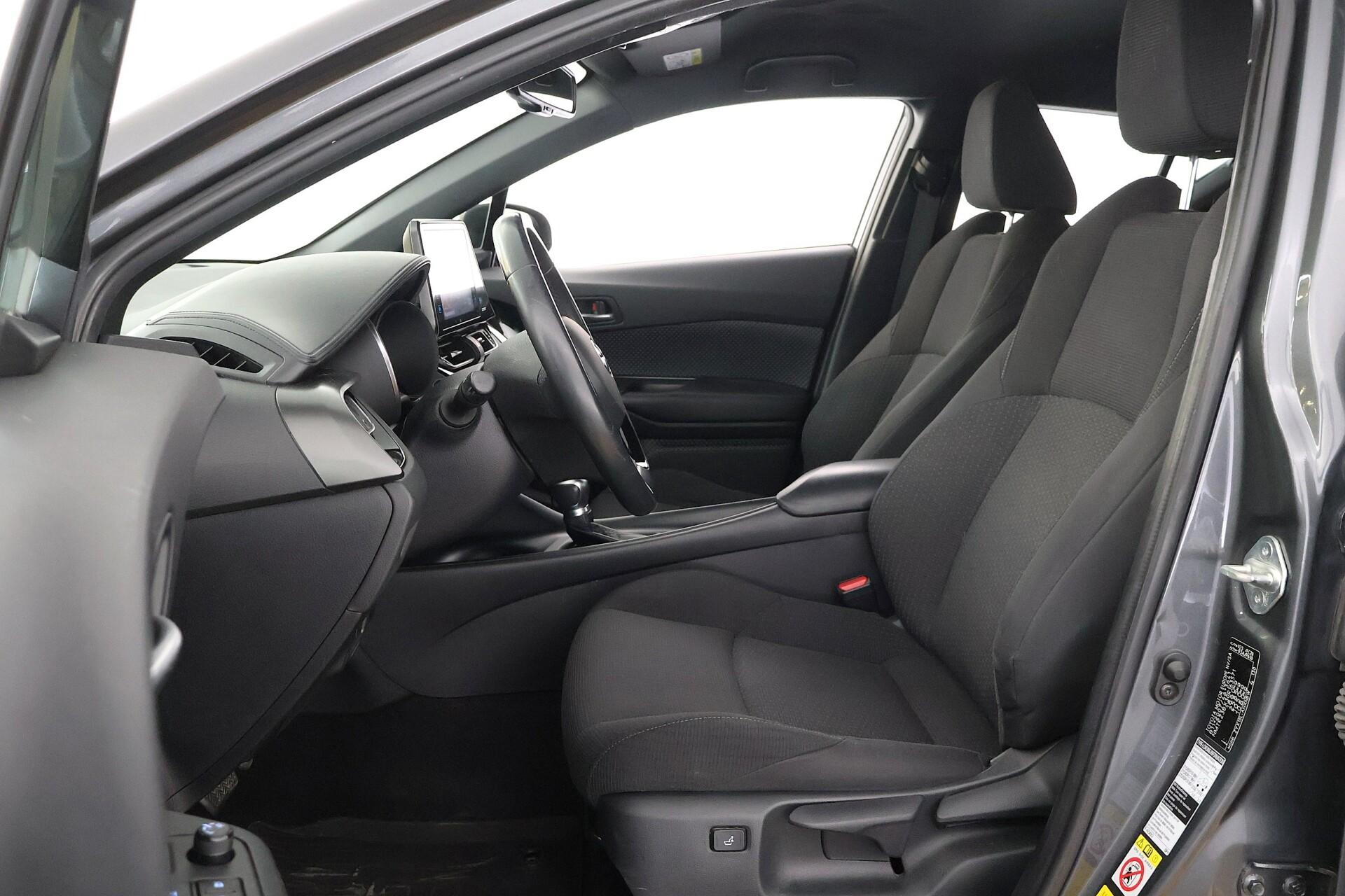 TOYOTA C-HR 2018