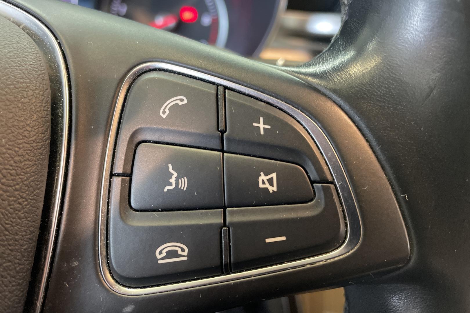 Mercedes-Benz C 2015