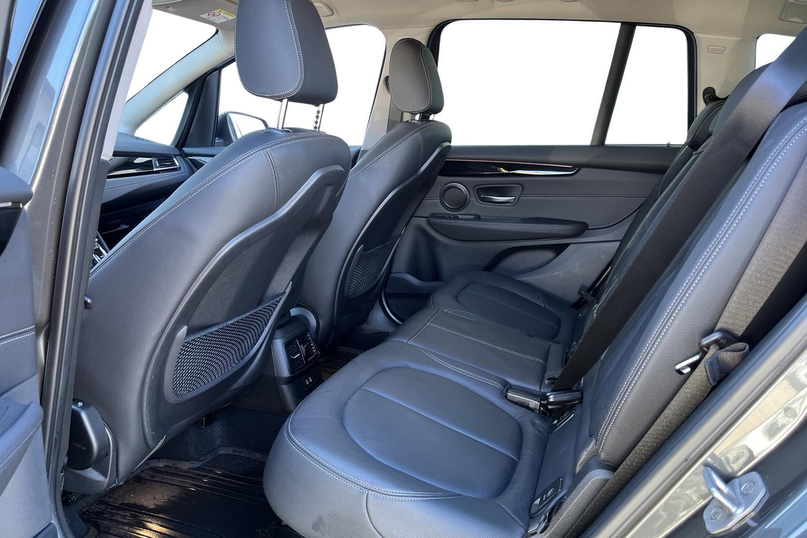BMW 218 2022