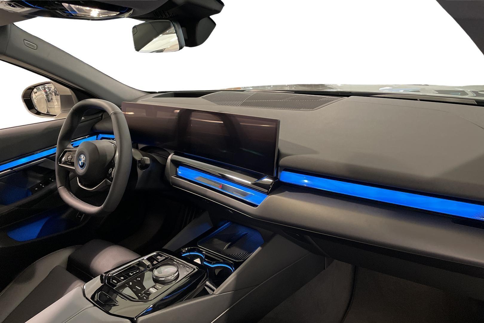 BMW i5 2024