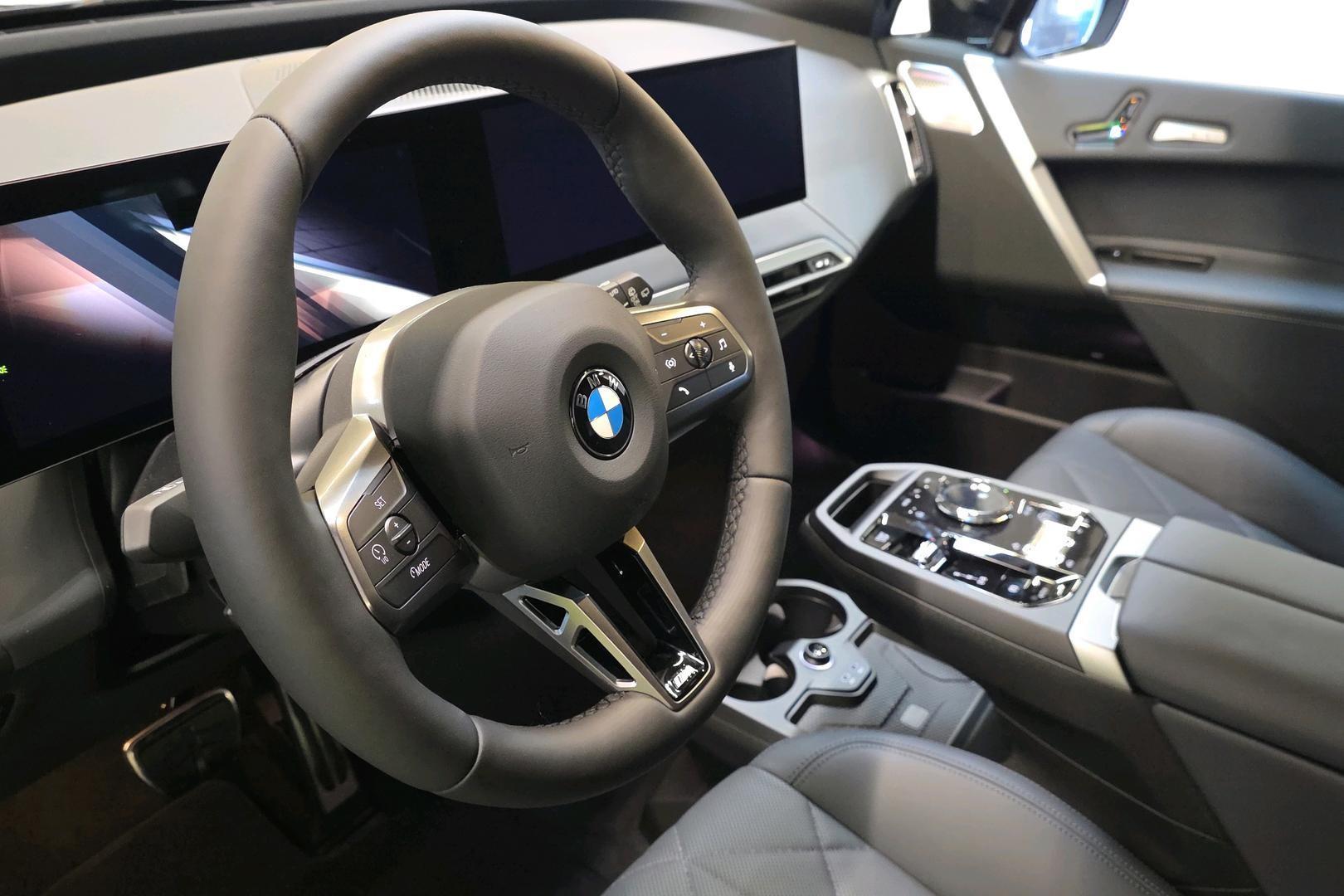 BMW iX 2026