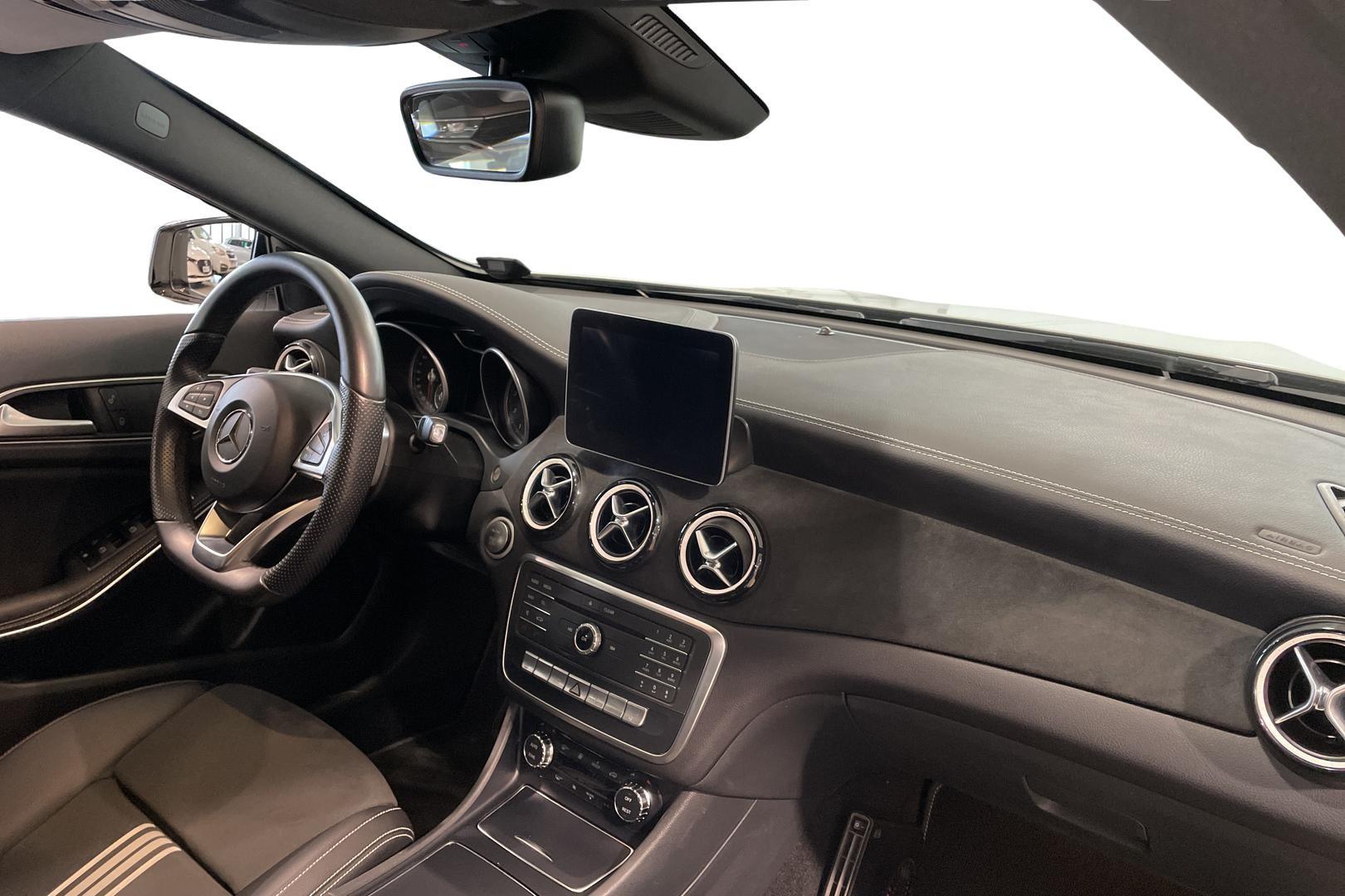 Mercedes-Benz GLA 2017