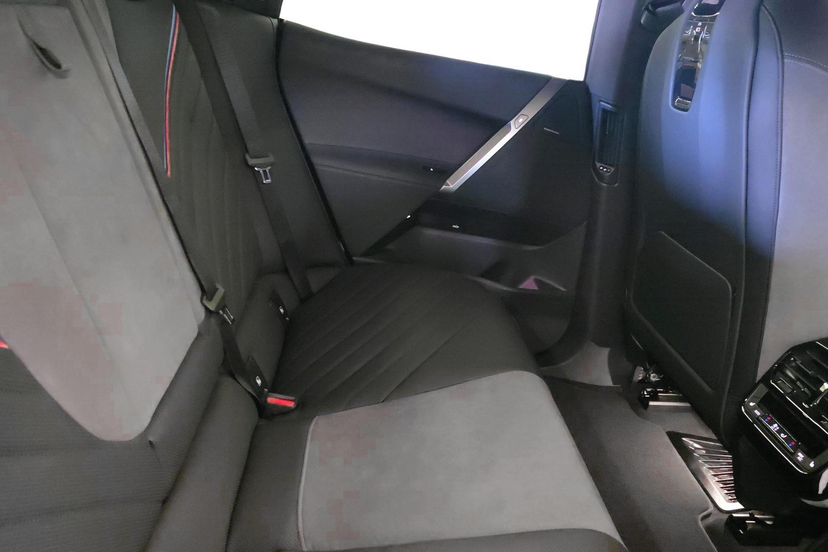 BMW iX 2026