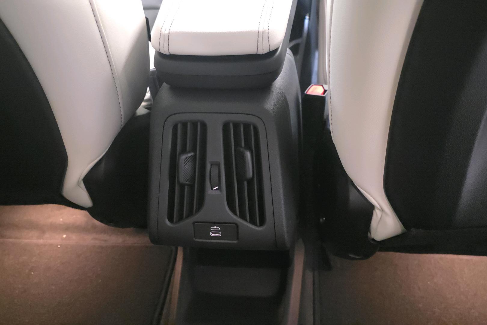 BMW iX1 2026