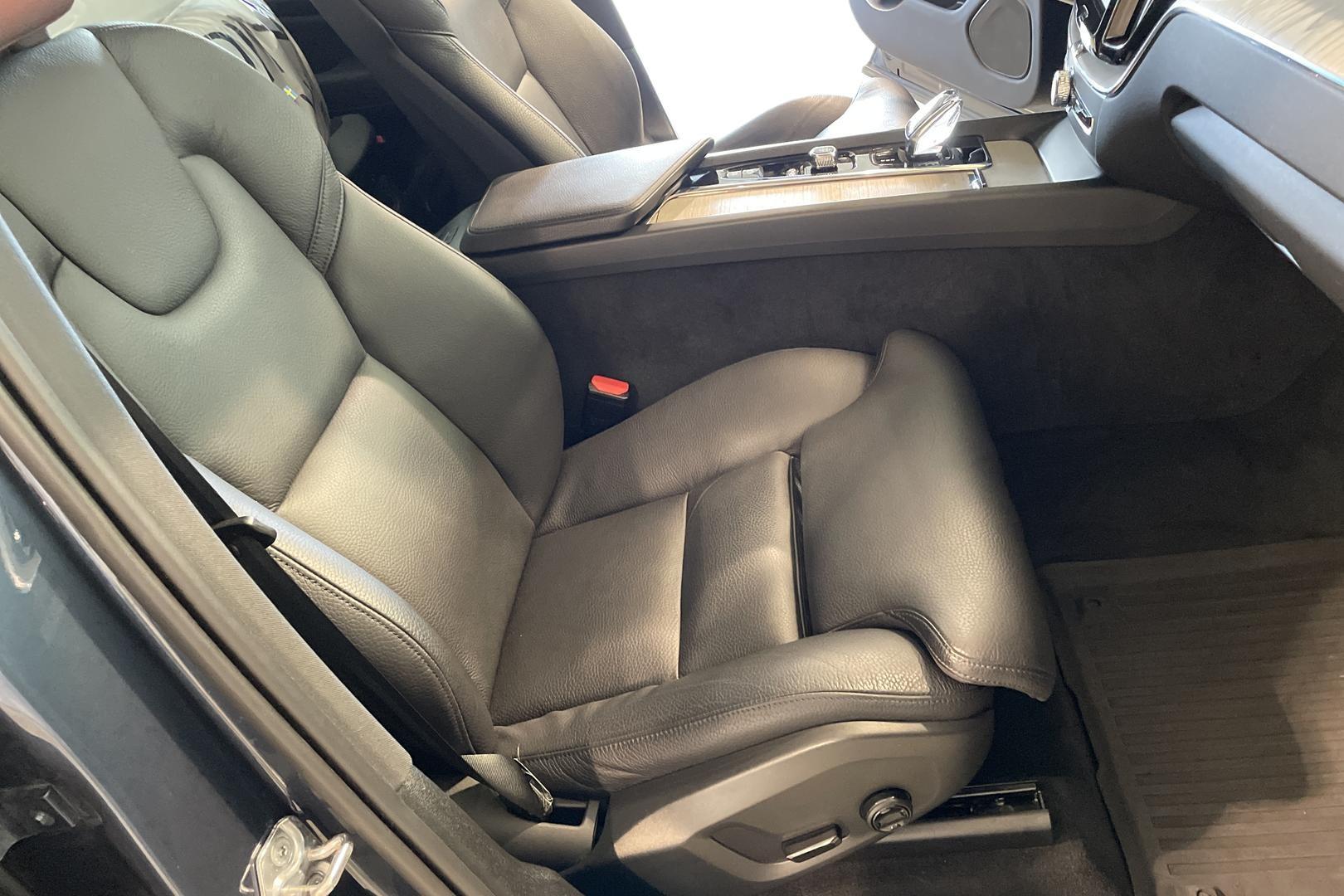 Volvo XC60 2021
