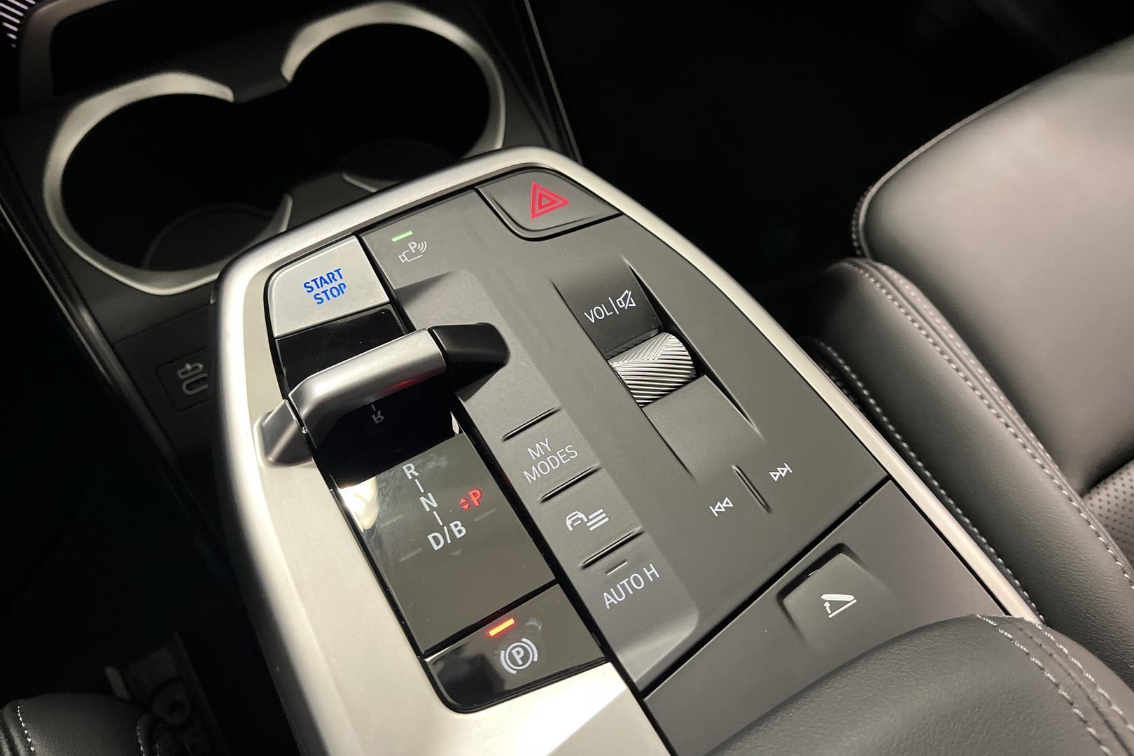 BMW iX1 2026