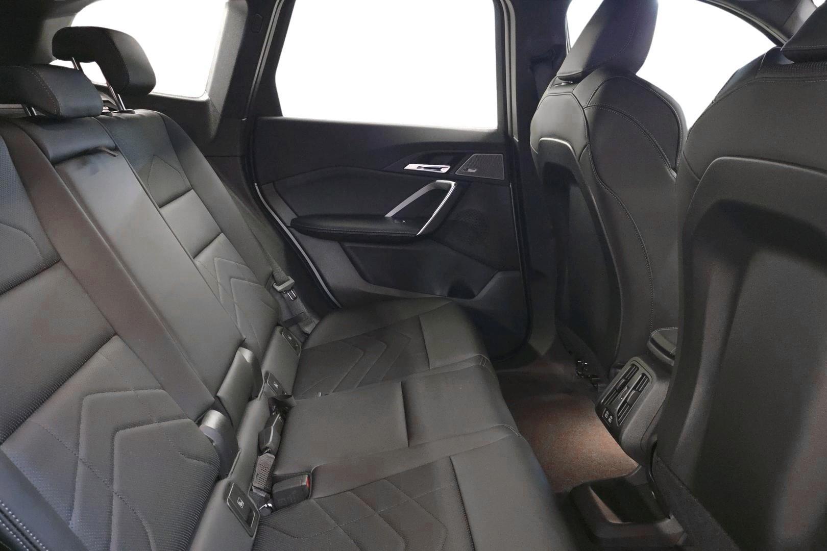 BMW iX1 2026