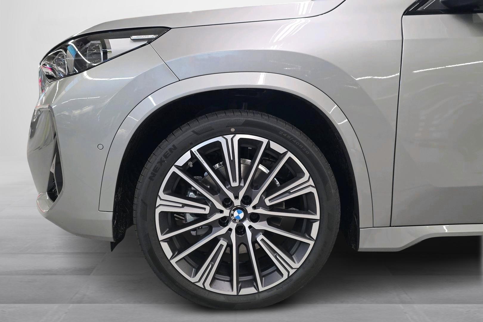 BMW iX1 2026