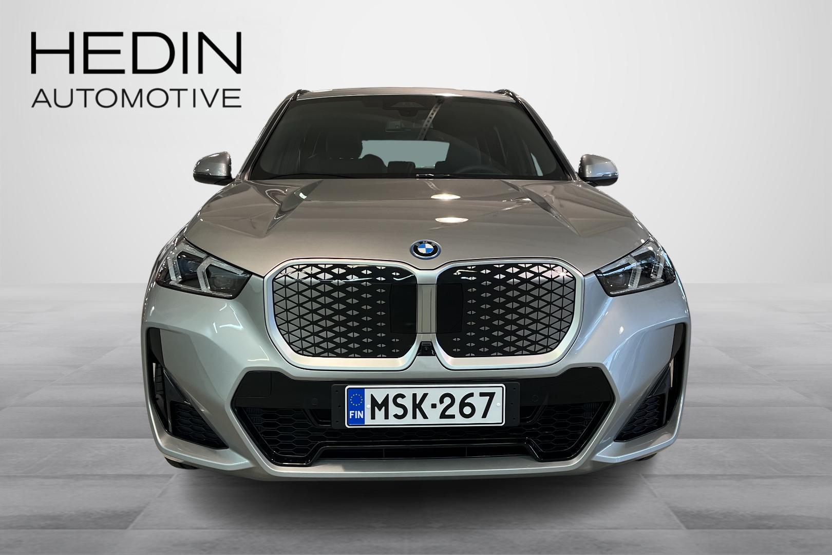 BMW iX1 2026