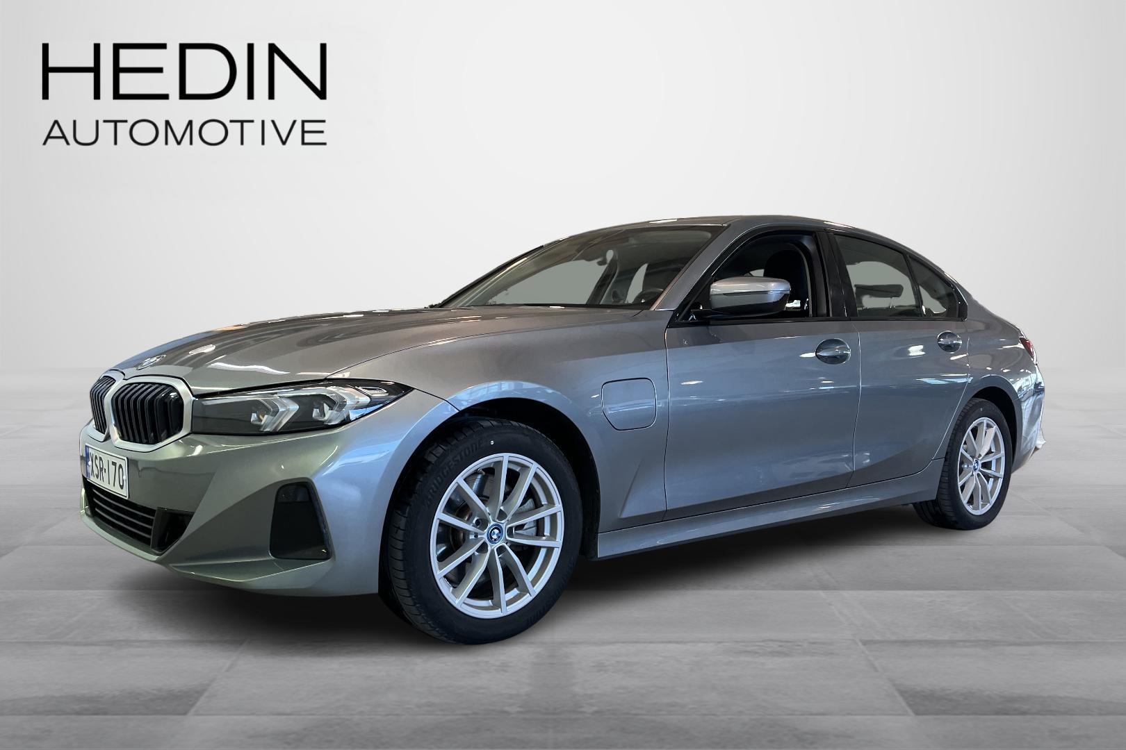 BMW 330 2024