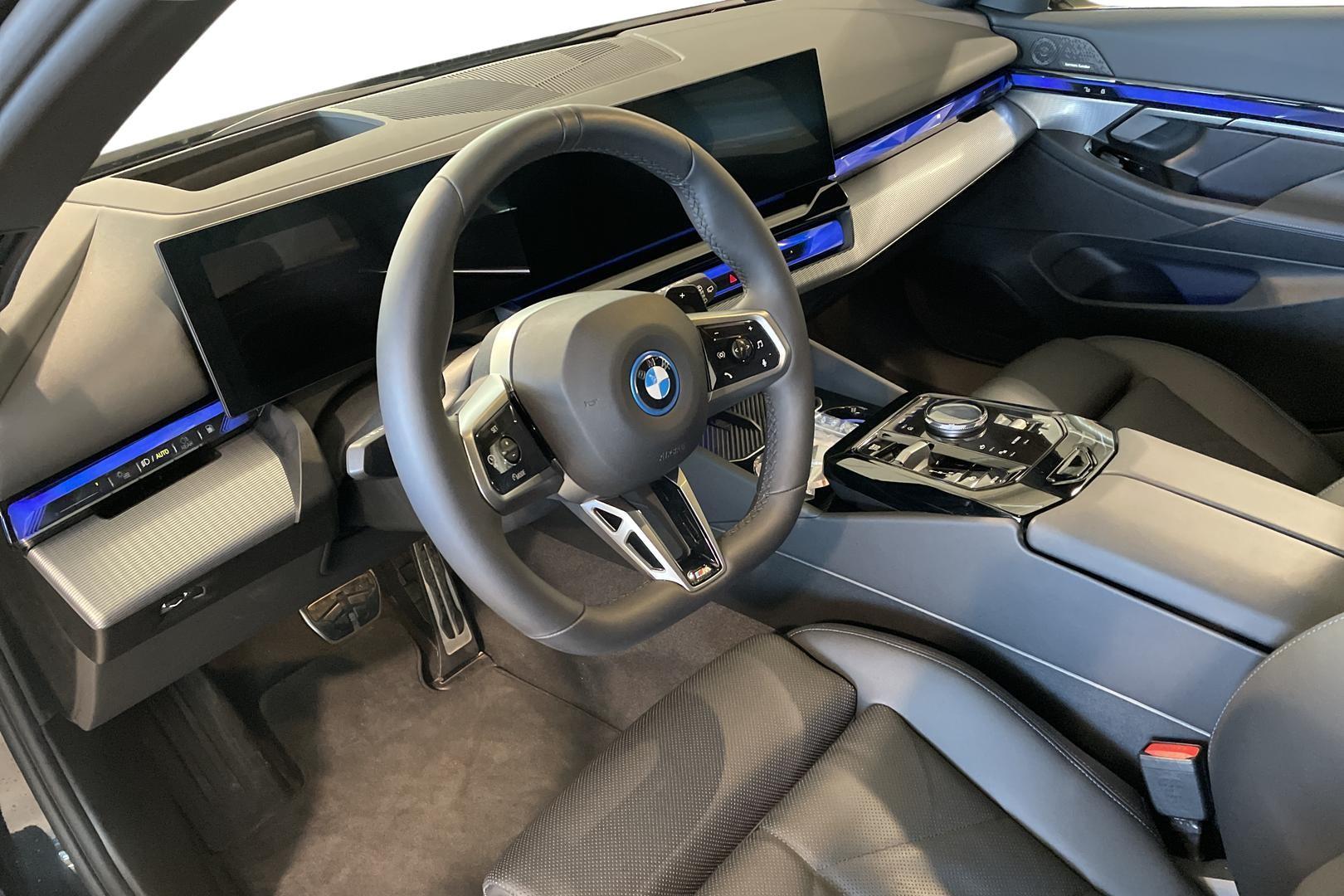 BMW 530 2025