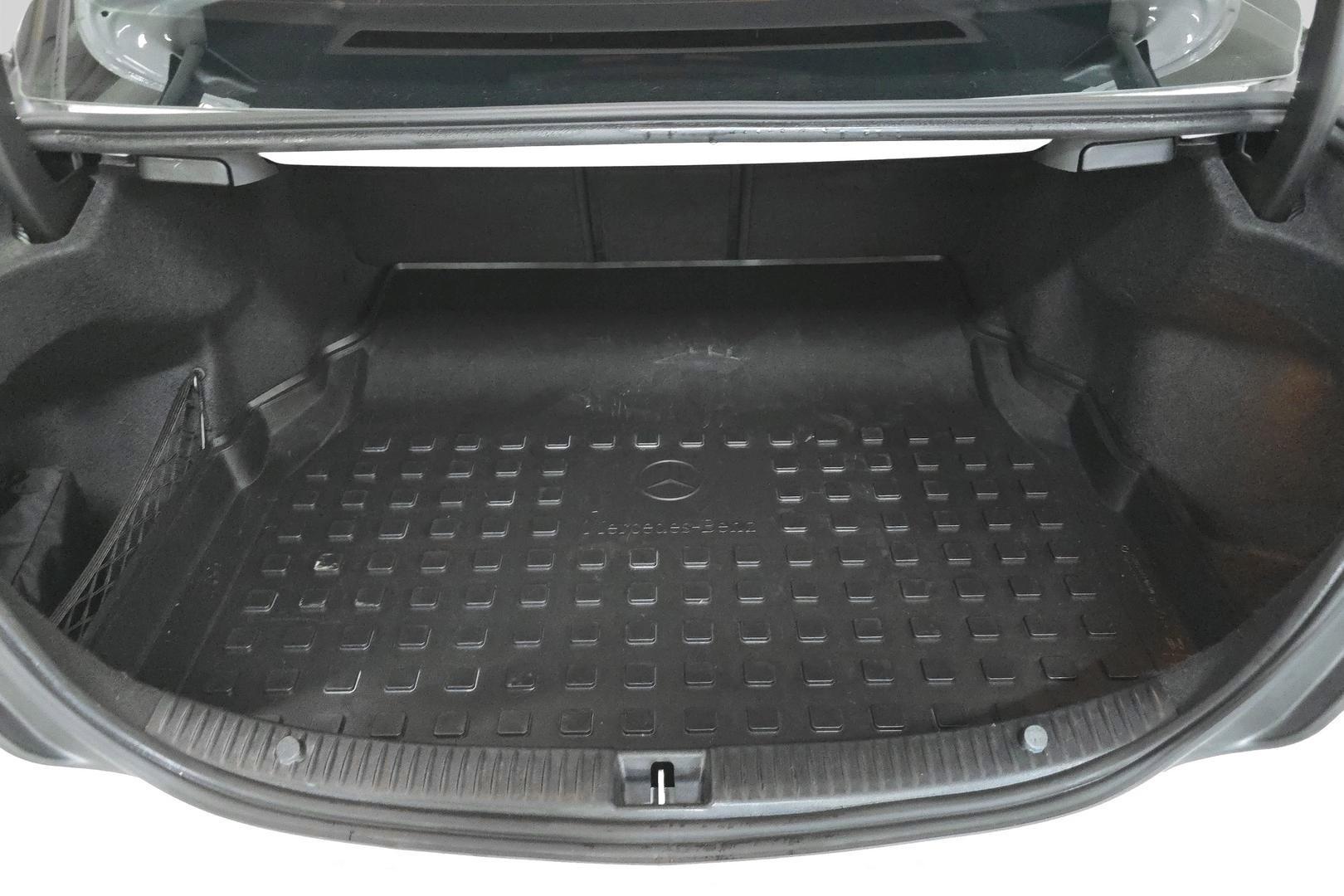 MERCEDES-BENZ C 2017