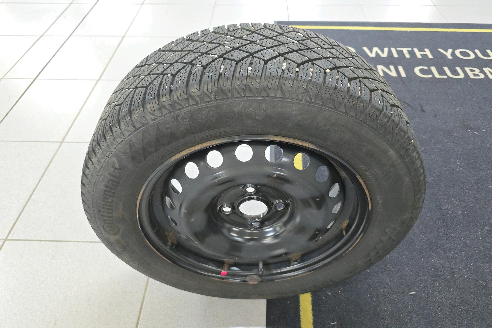KIA STONIC 13