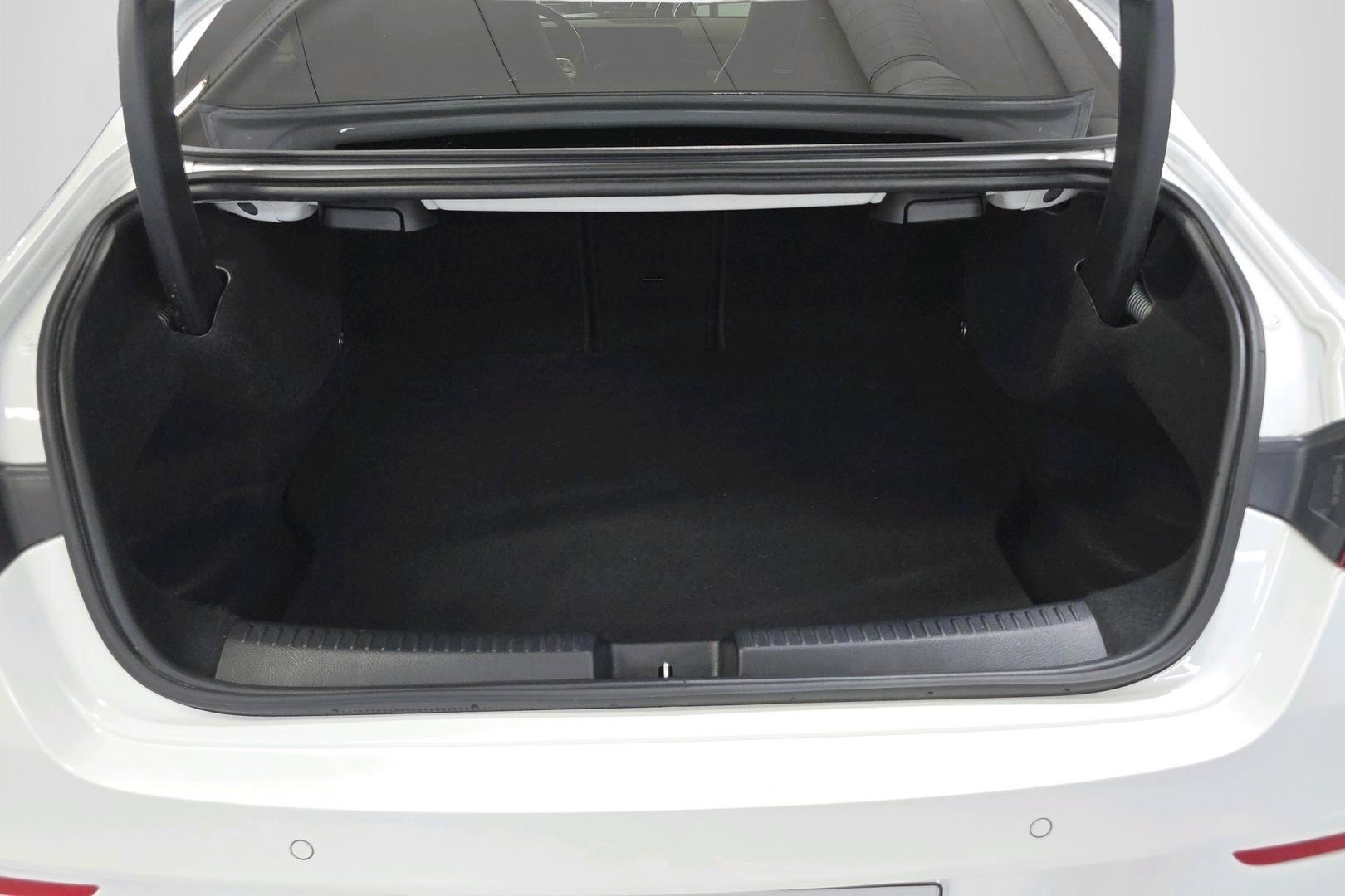 Mercedes-Benz CLA 10