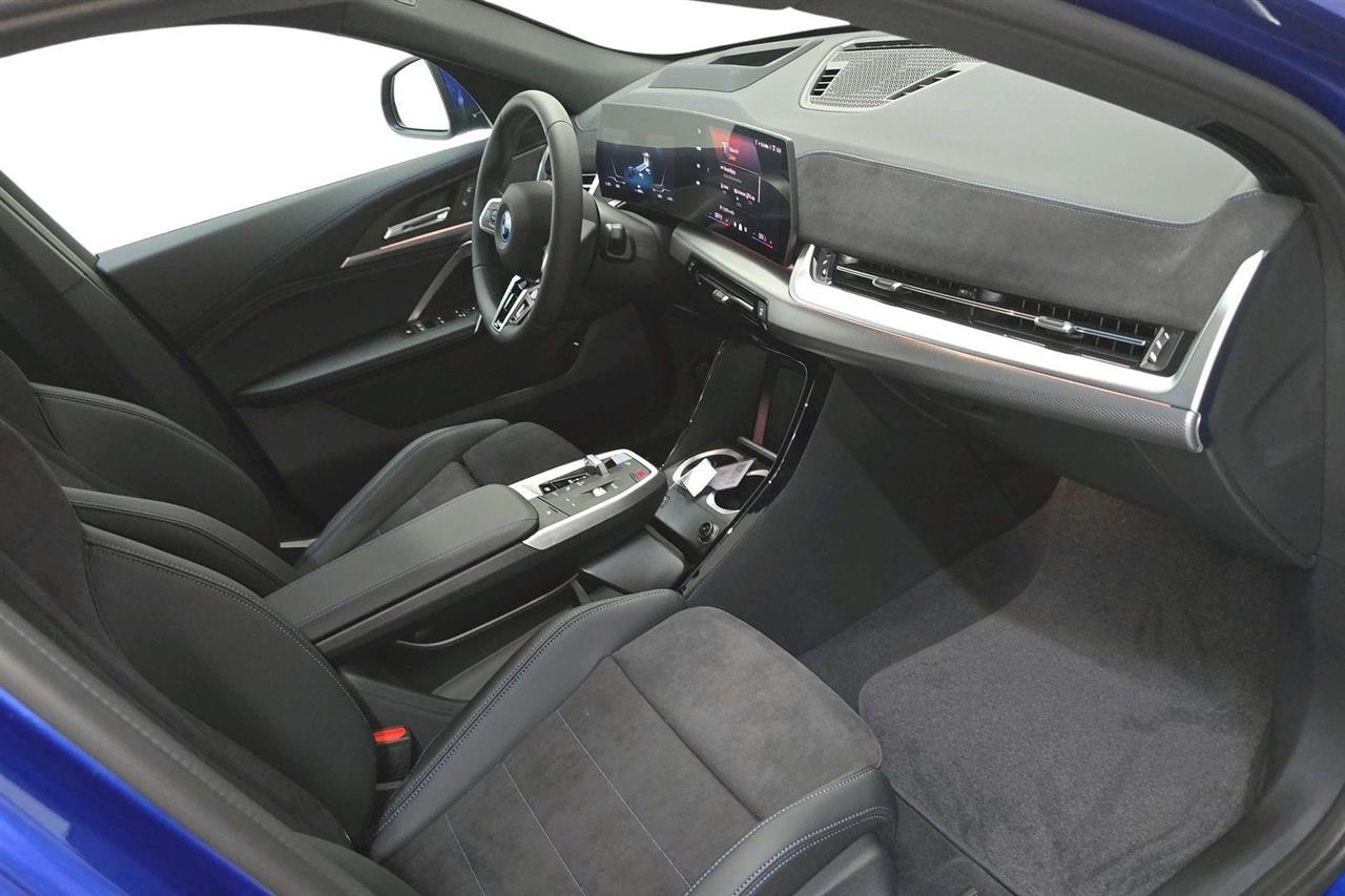 BMW iX2 2025