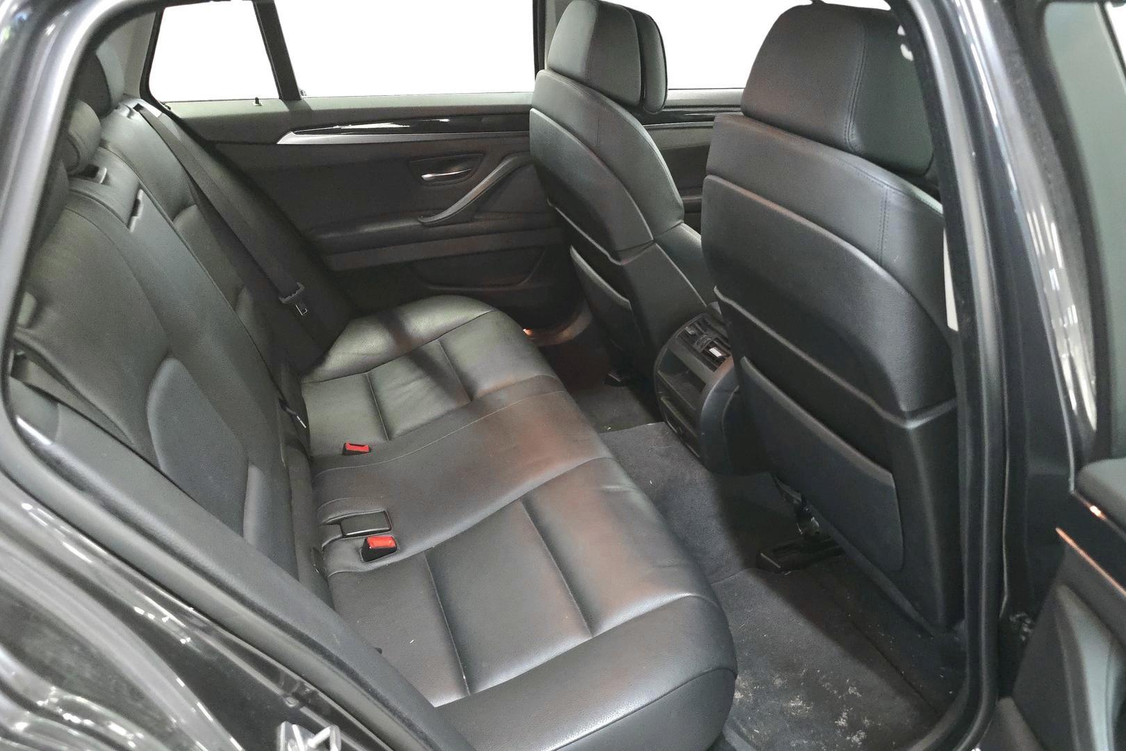 BMW 530 2011