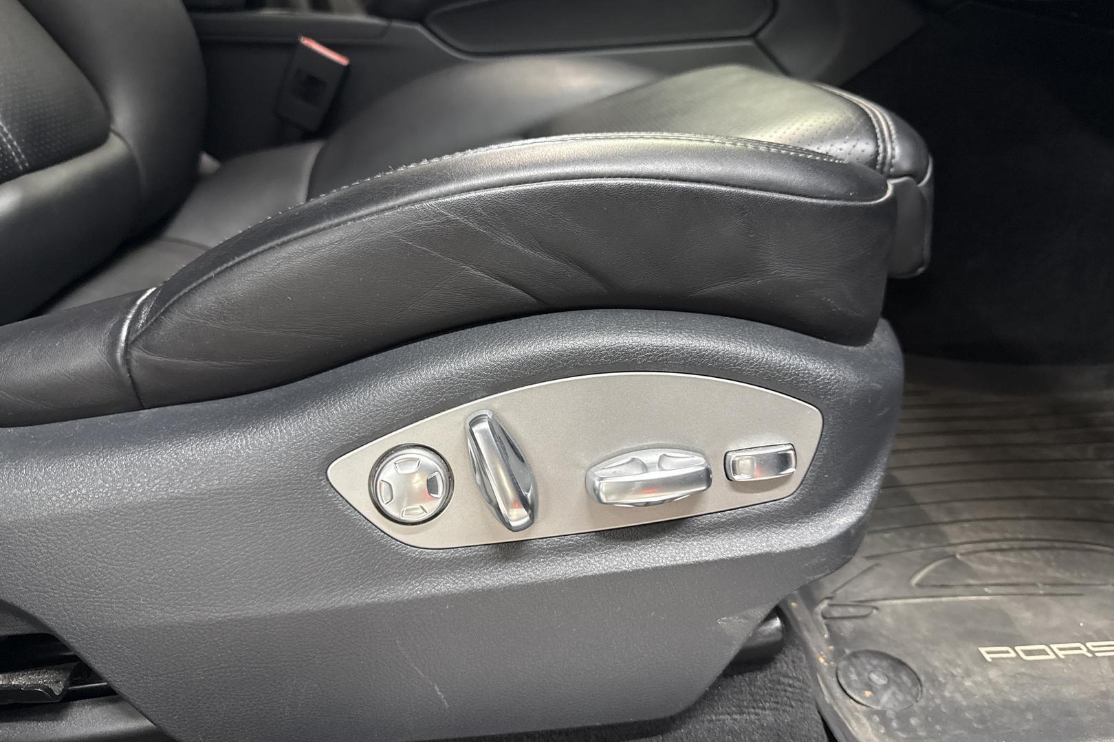 Porsche Macan 2015