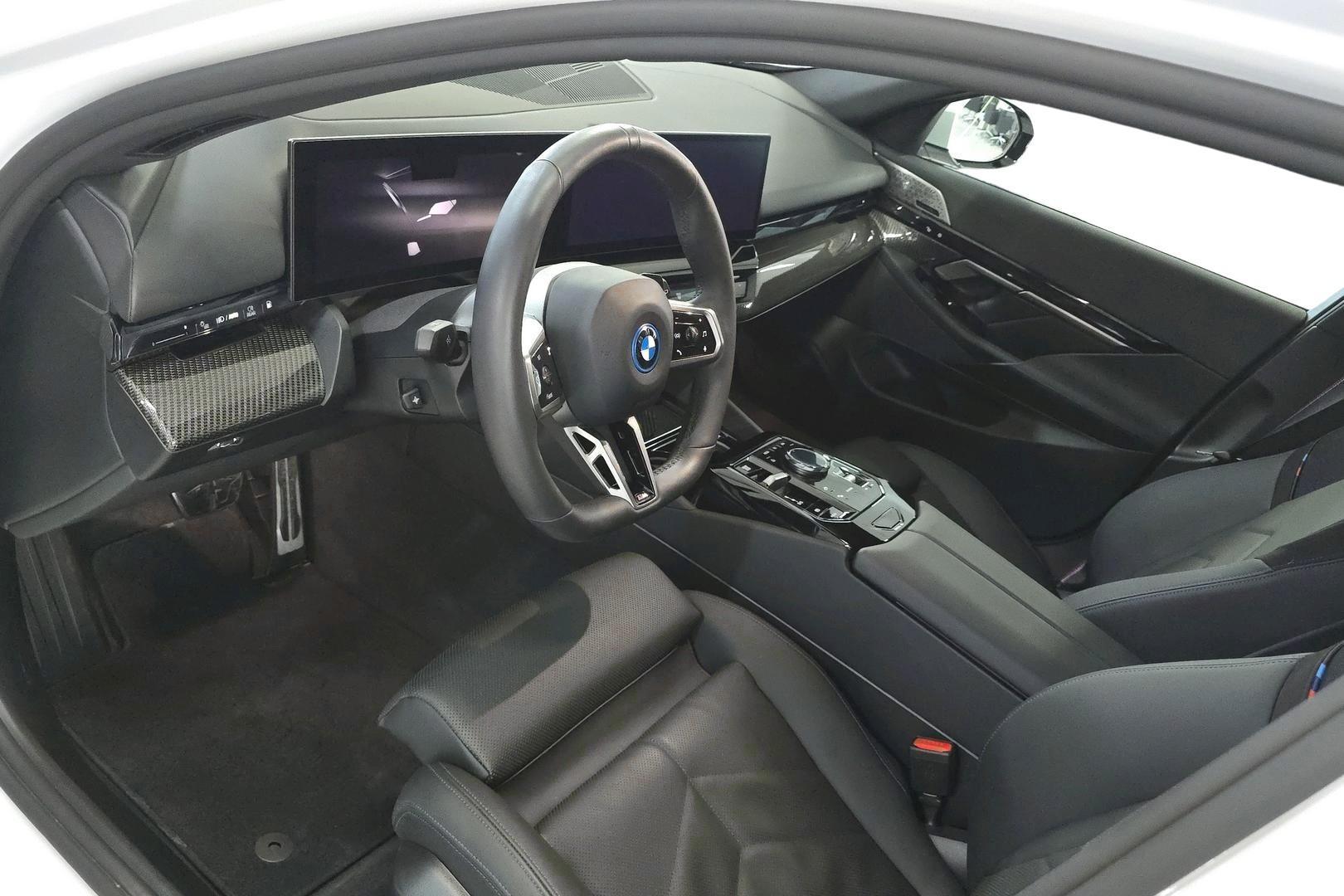 BMW 550 2026