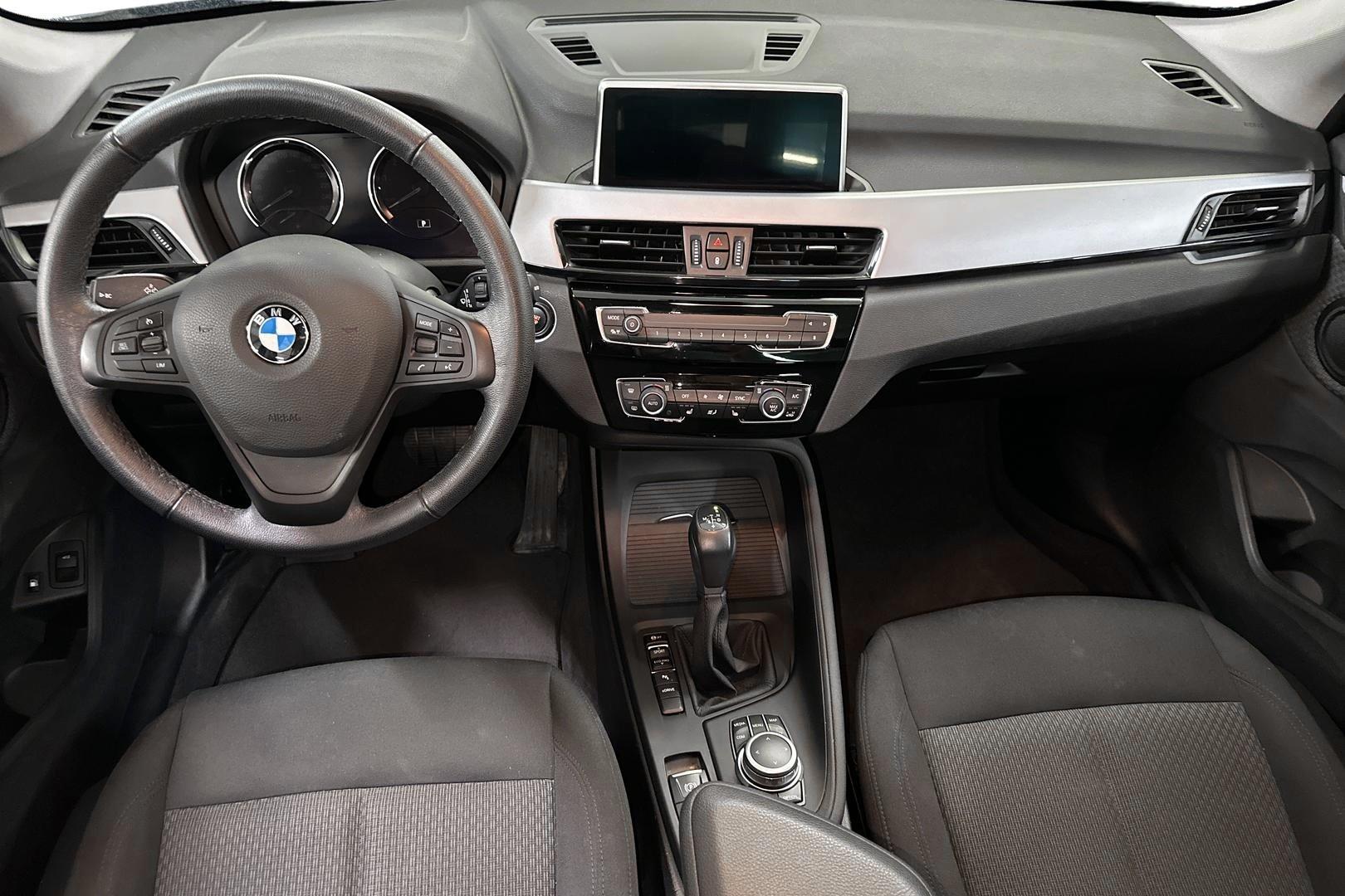 BMW X1 11