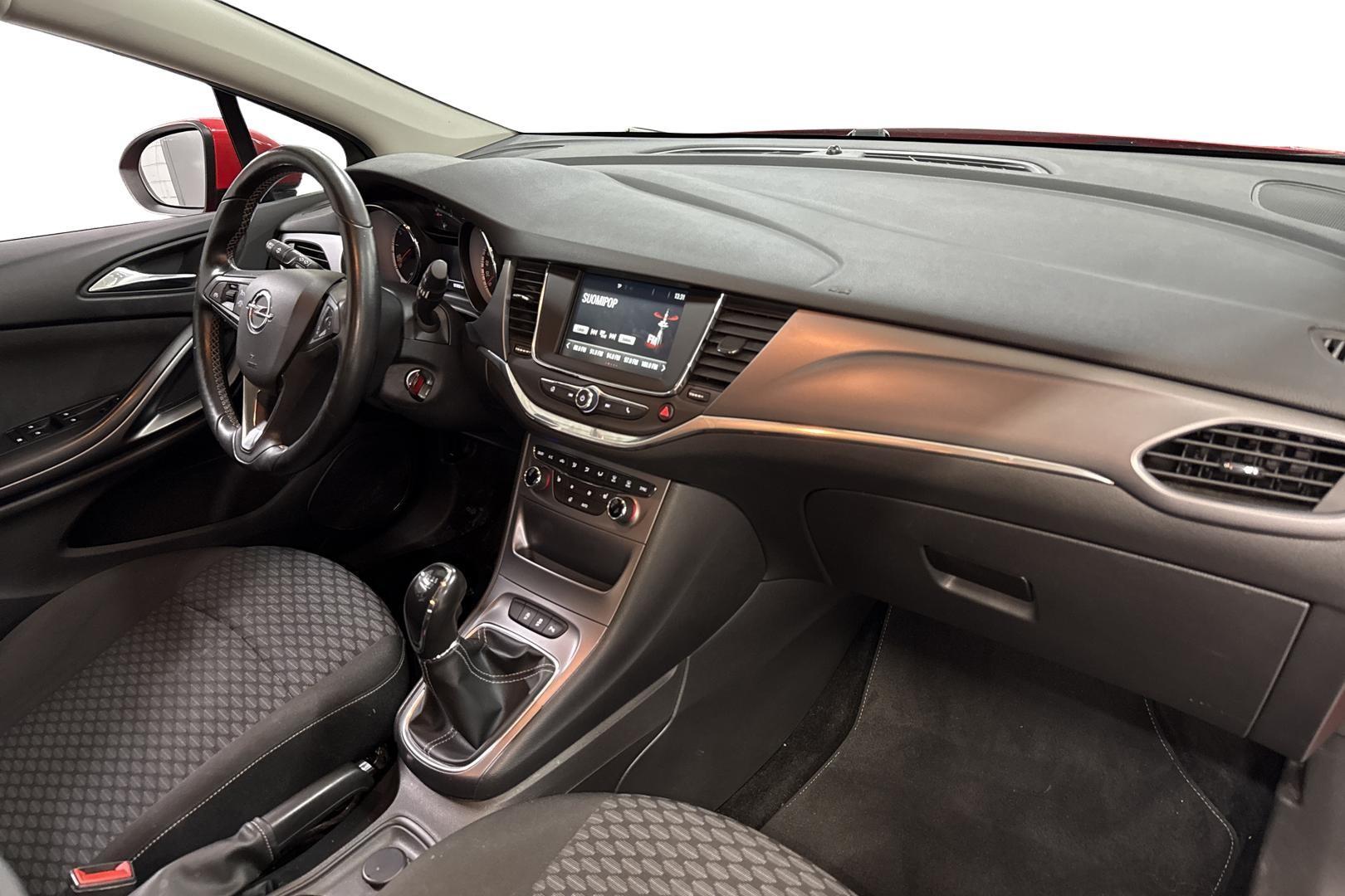 Opel Astra 2015