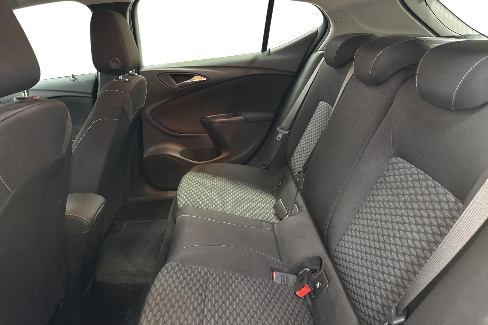 Opel Astra 2015