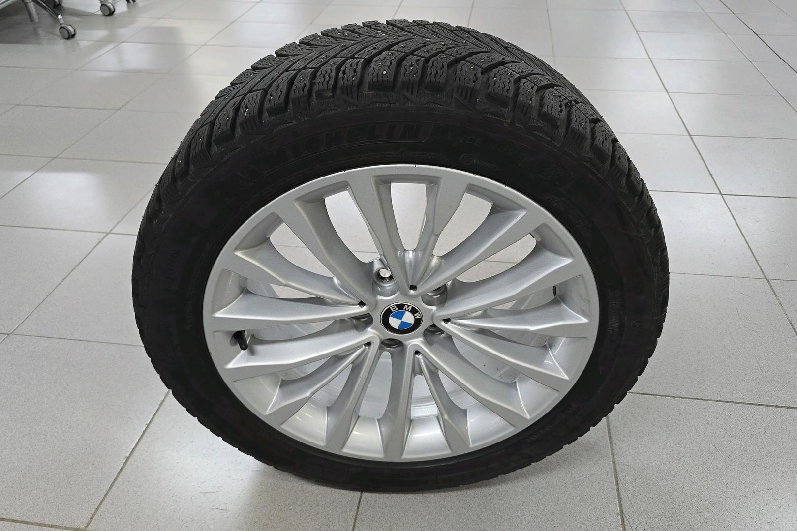 BMW 518 2019