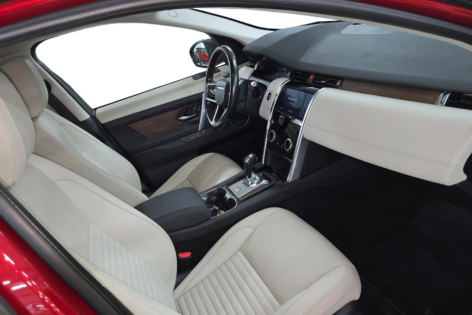 Land Rover Discovery Sport 2021