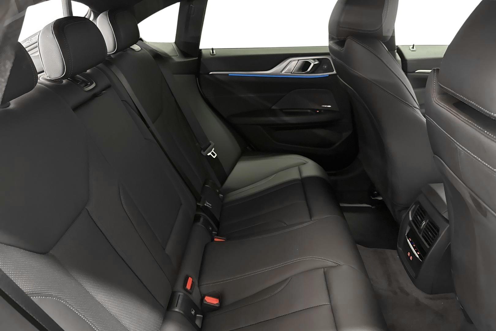 BMW i4 M60 11