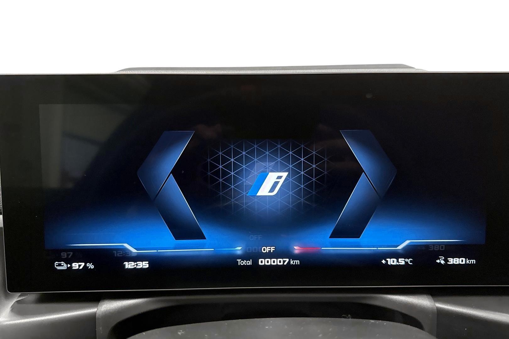 BMW i4 M60 21