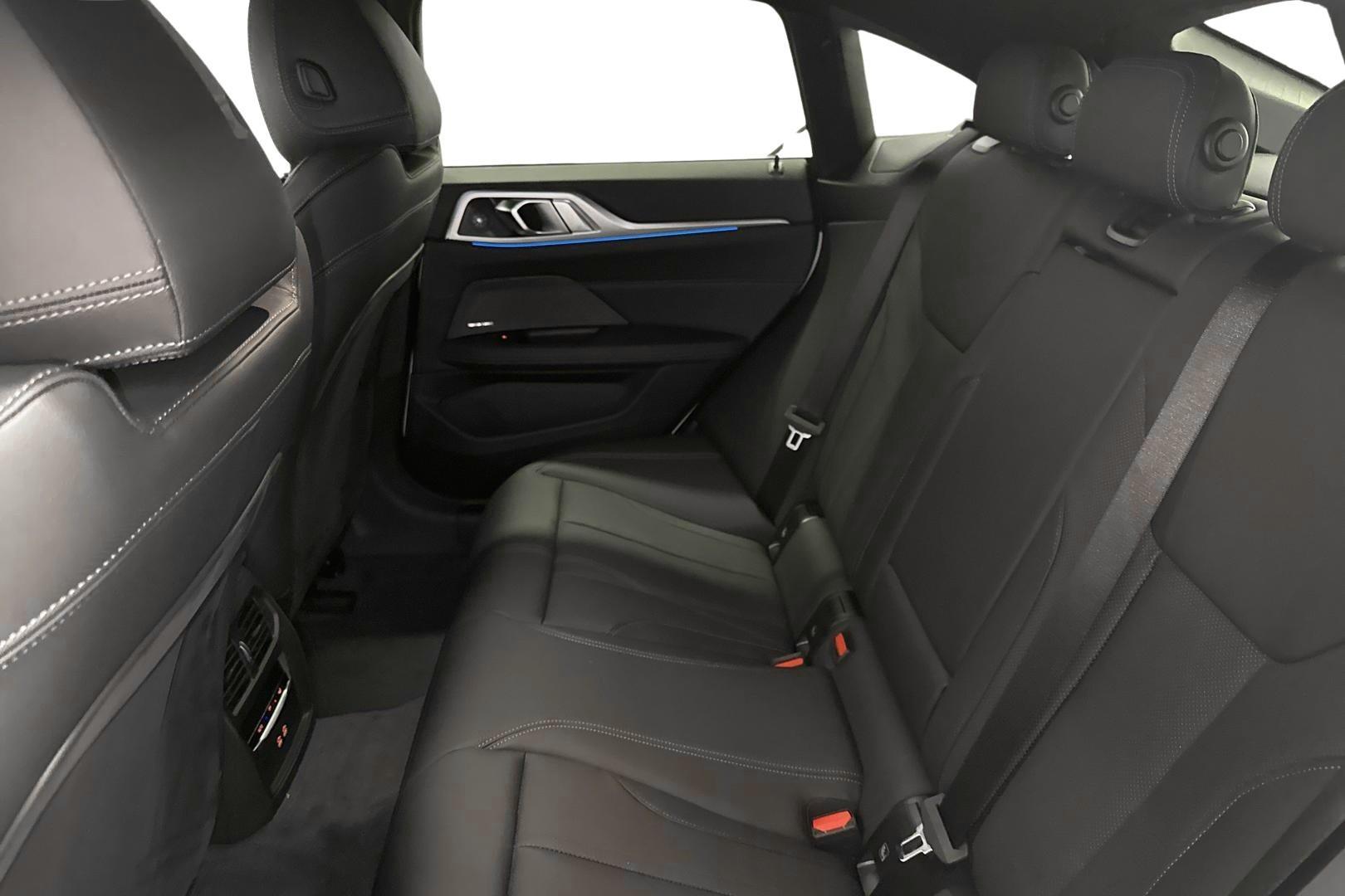 BMW i4 M60 9