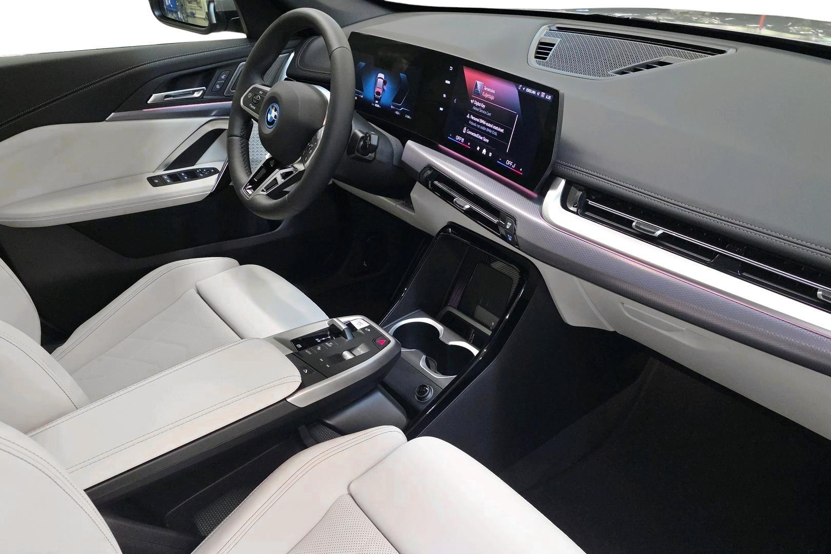BMW iX1 2026