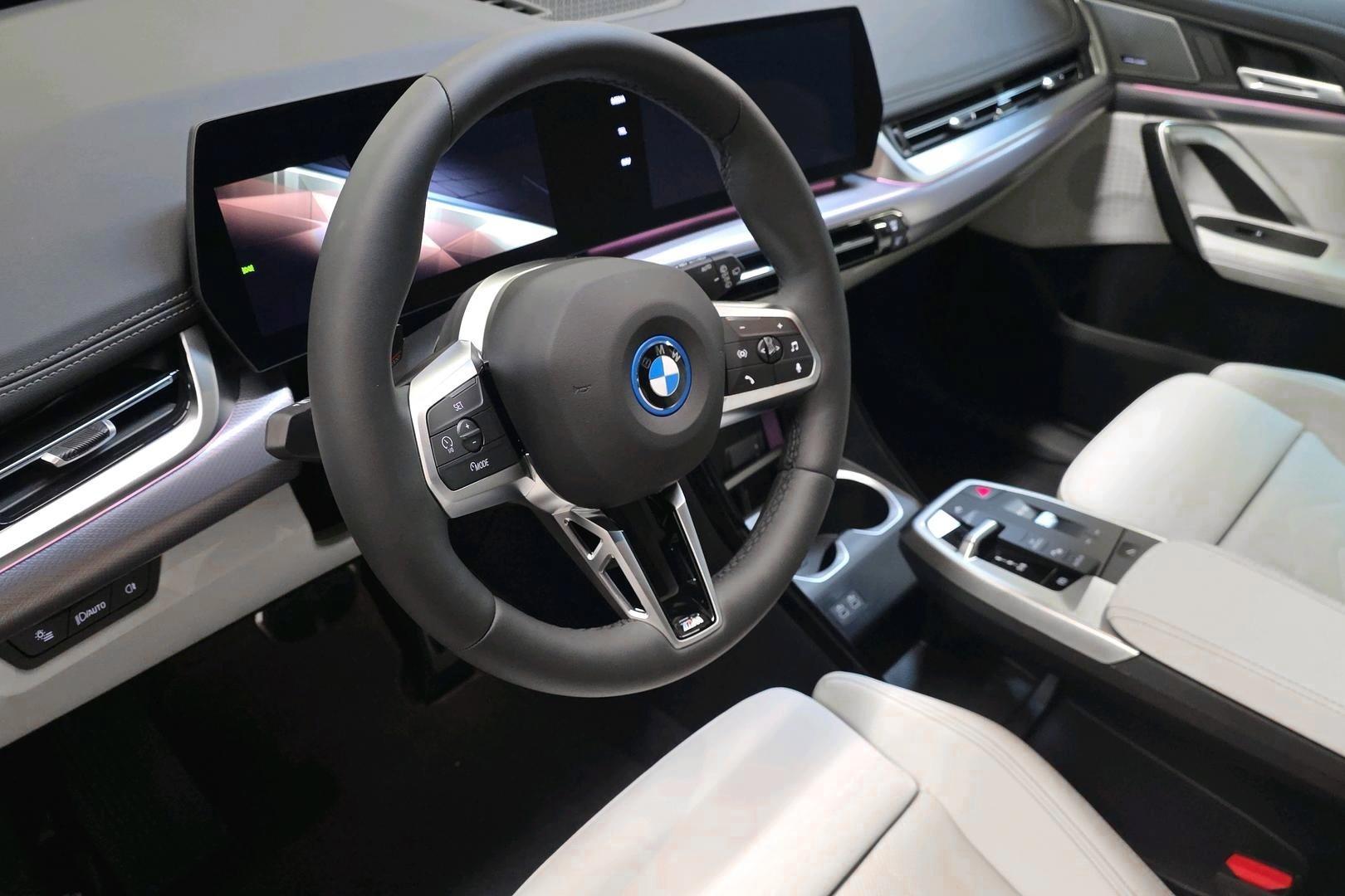 BMW iX1 2026