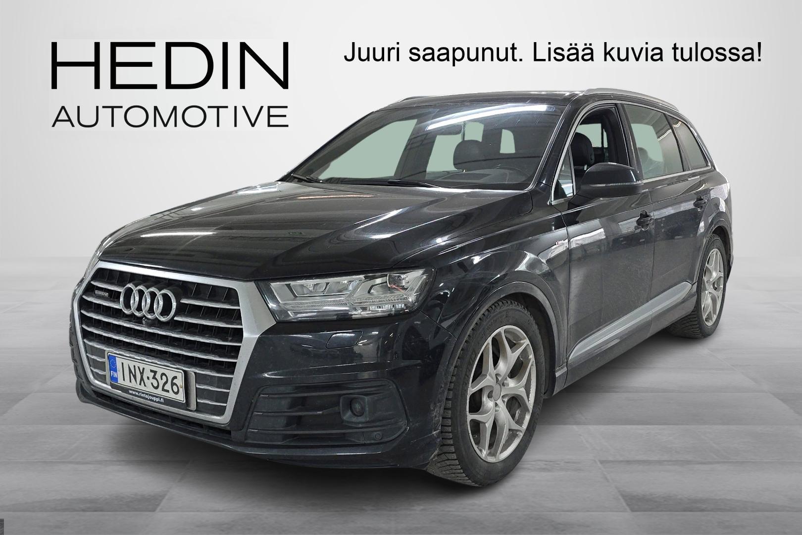 AUDI Q7 2015