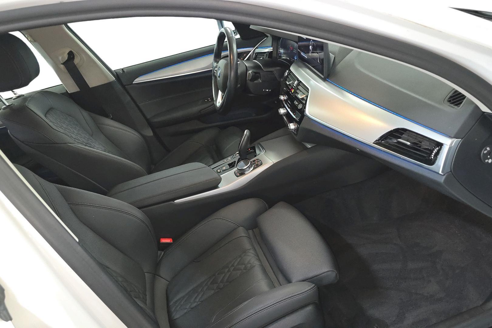BMW 530 2023
