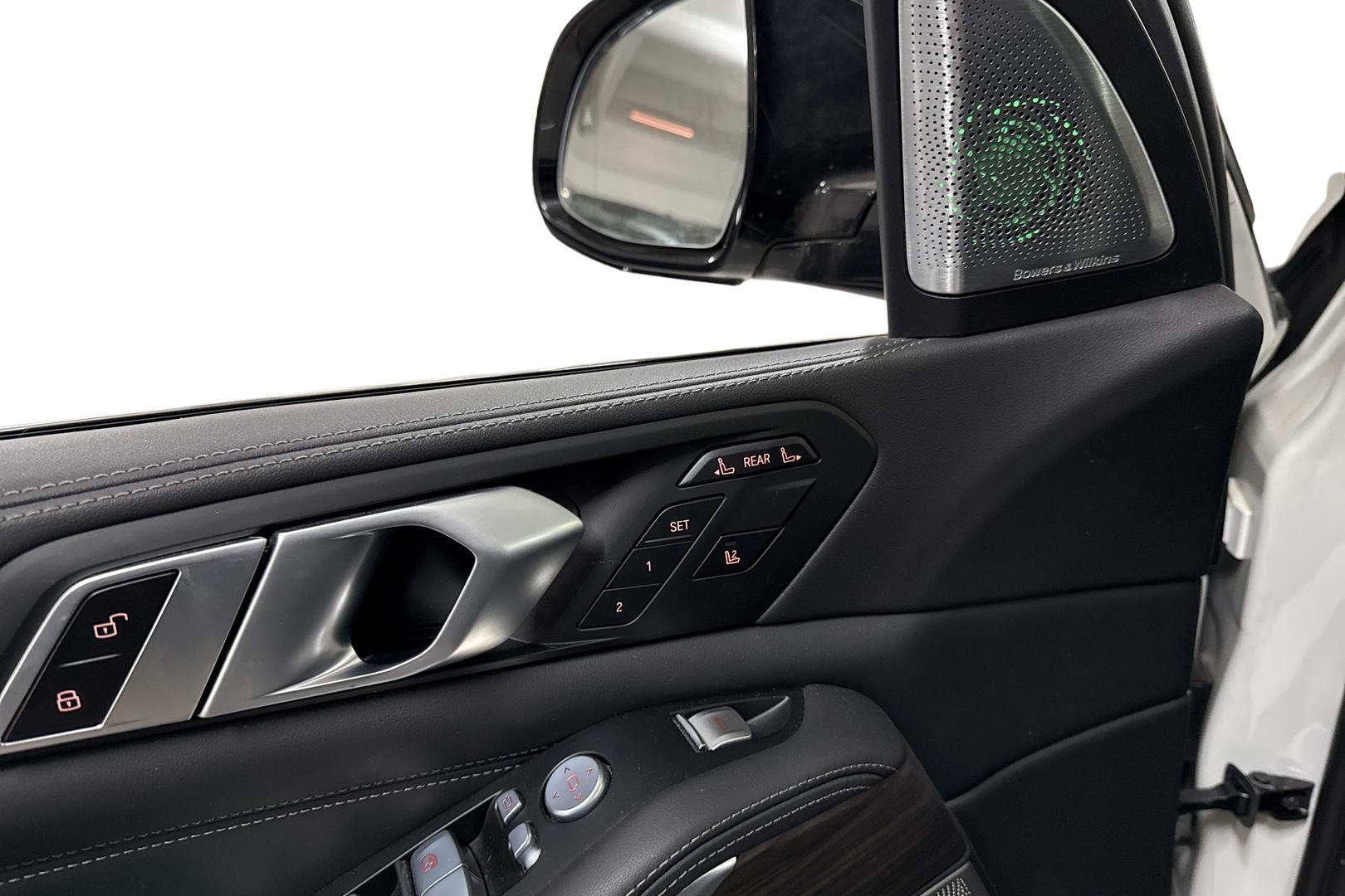 BMW X7 2023