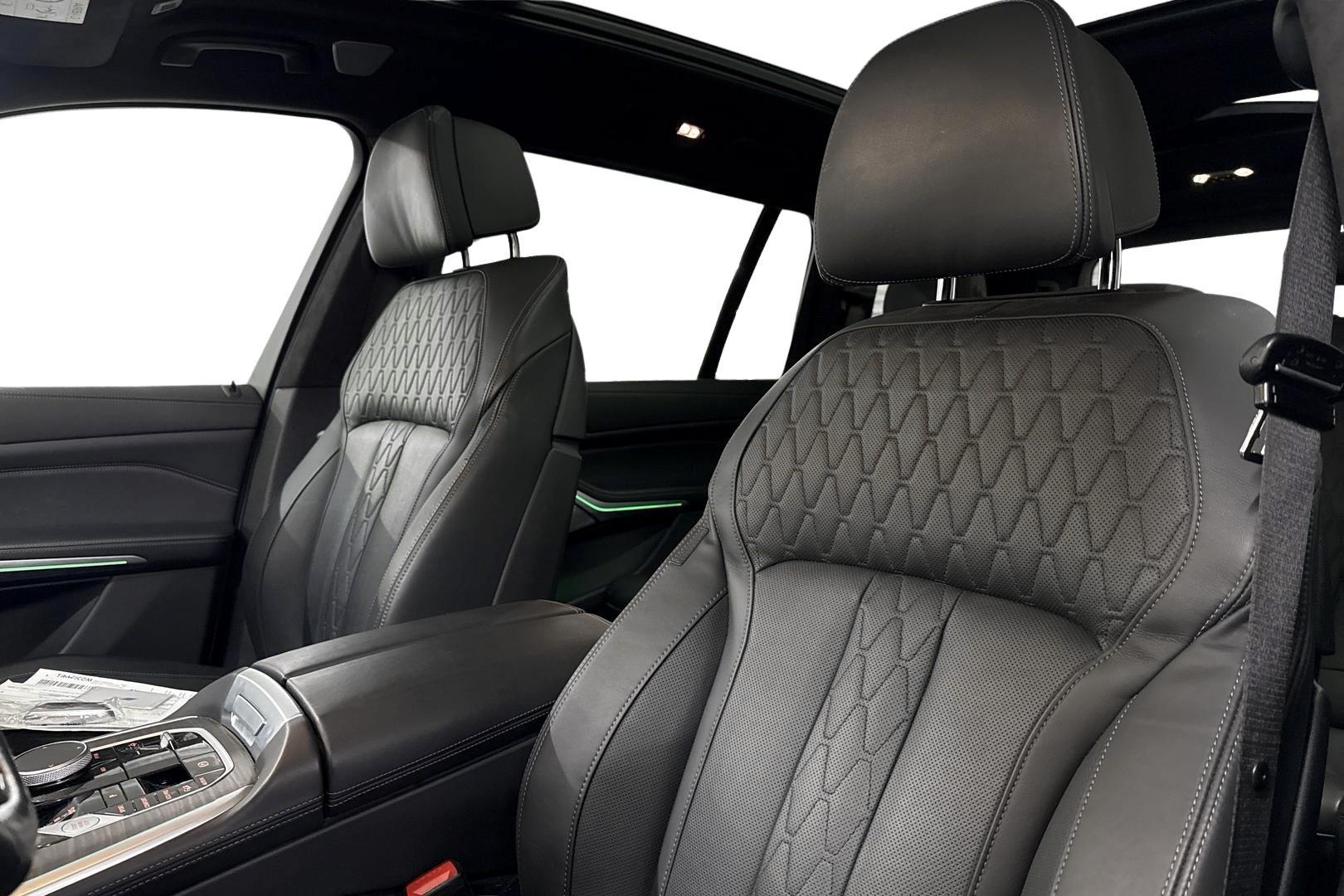 BMW X7 2023
