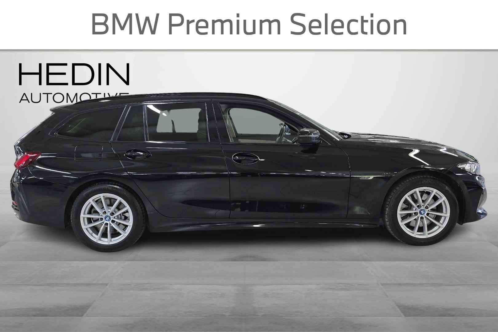 BMW 330 2023