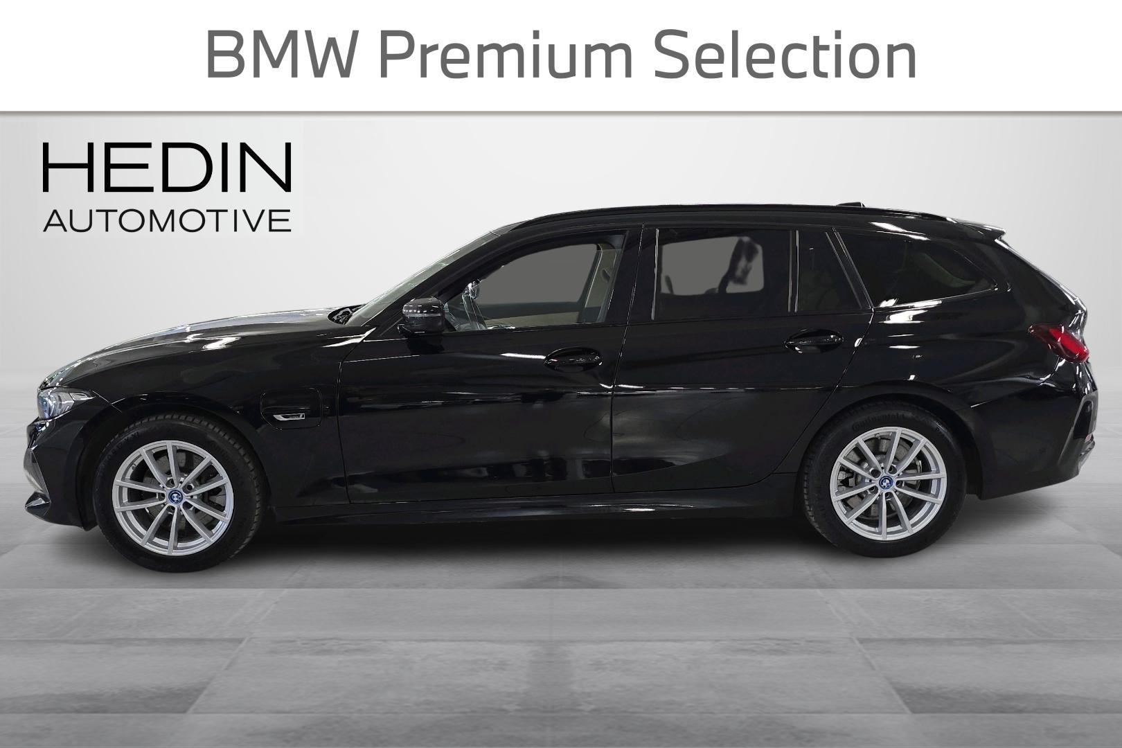 BMW 330 2023