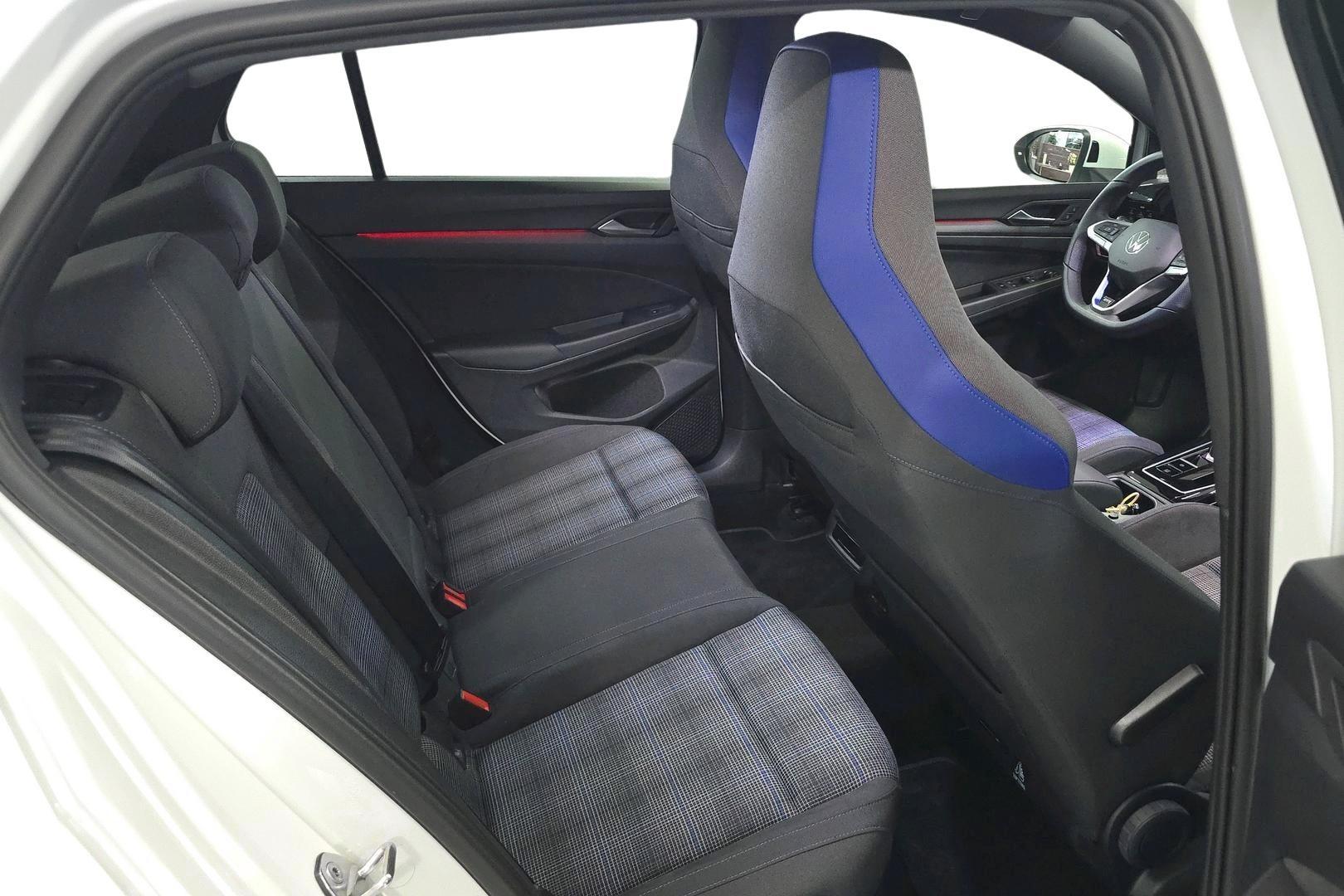 Volkswagen Golf 2025