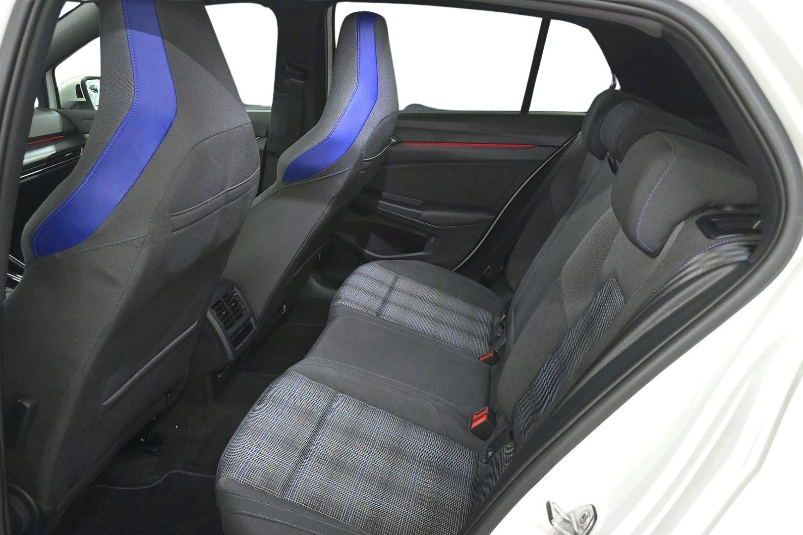 Volkswagen Golf 2025