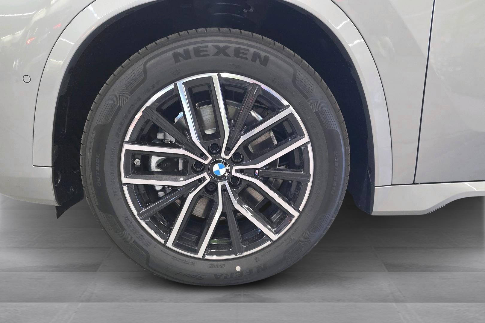 BMW iX1 25