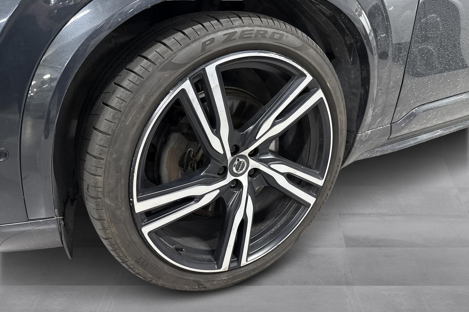 VOLVO XC90 2019