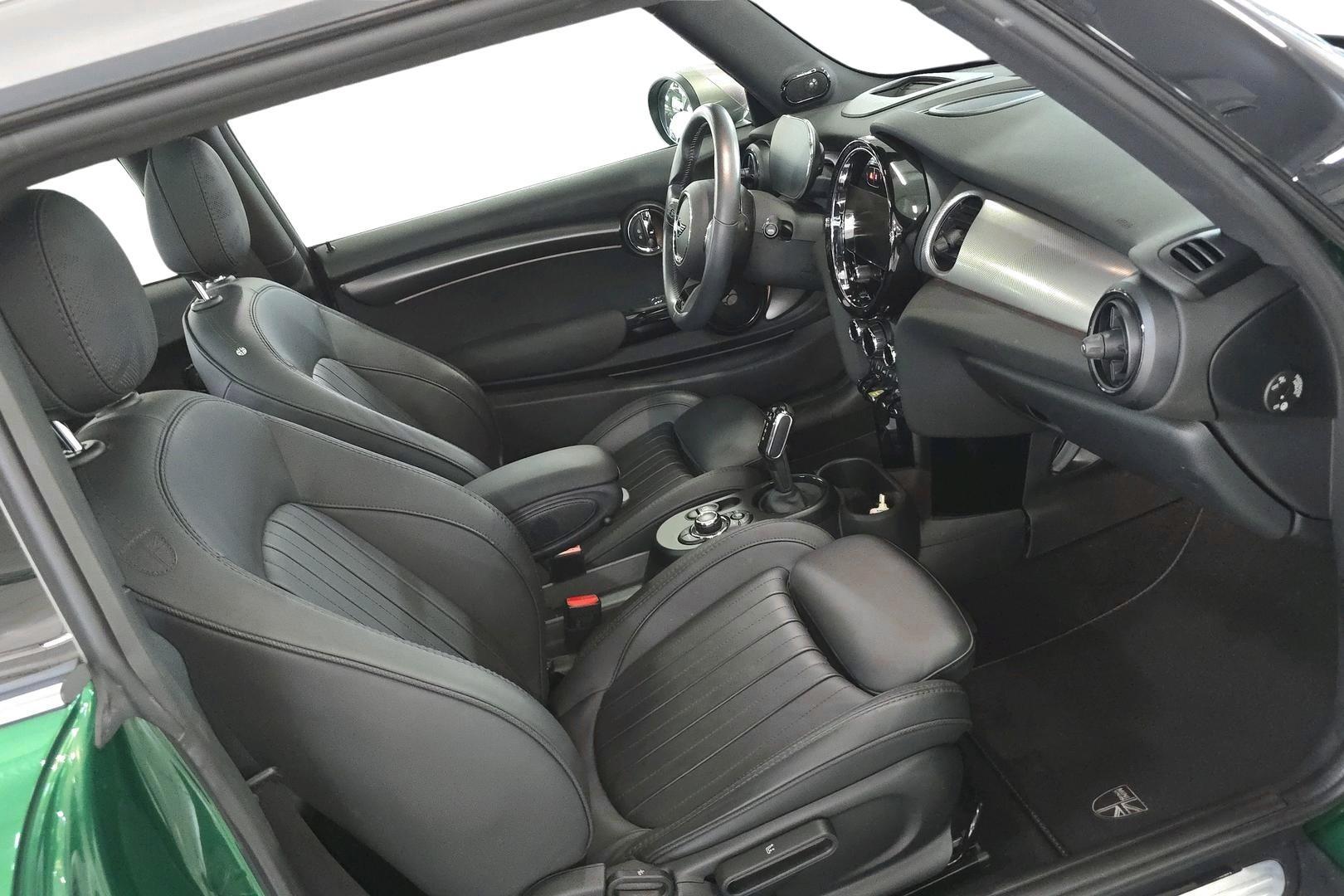MINI Hatchback 2023